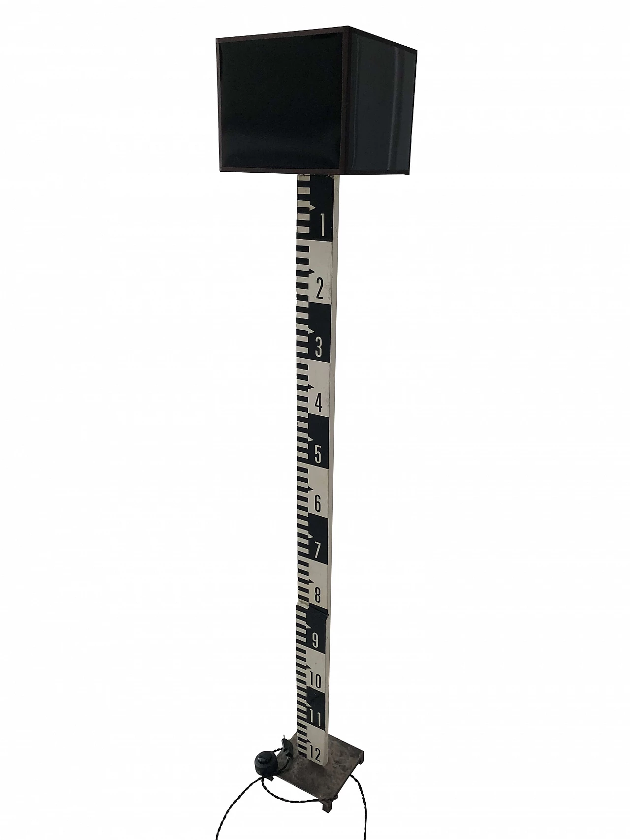 Wooden floor lamp with graduated scale with metal base 1283467