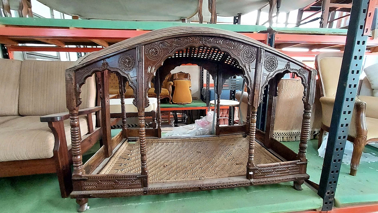 Indian colonial sedan chair for two people, 19th century 1283856