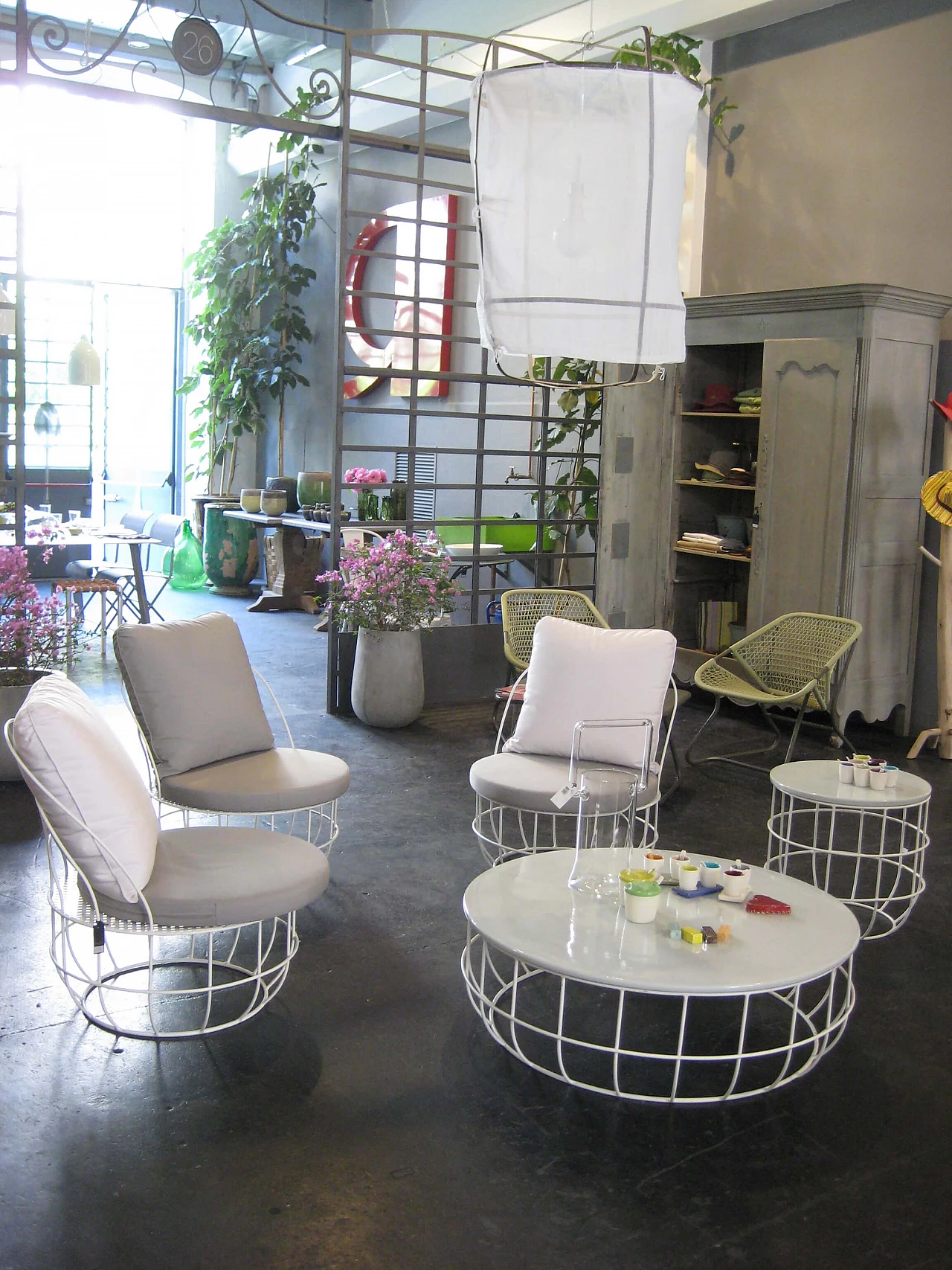 Outdoor coffee table in white enamelled metal, early 2000s 1283910