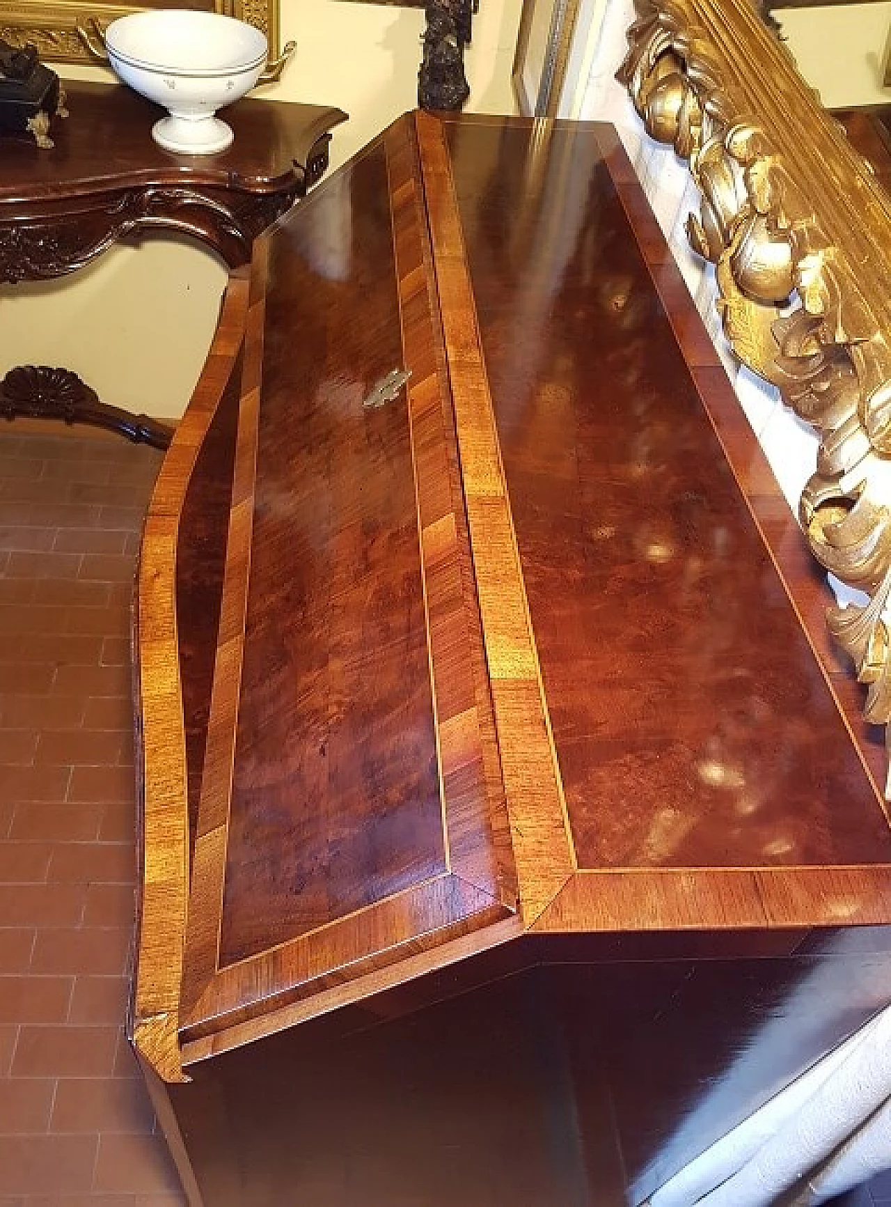 Louis XVI chest of drawers with flap in walnut and walnut briar, 18th century 1305958