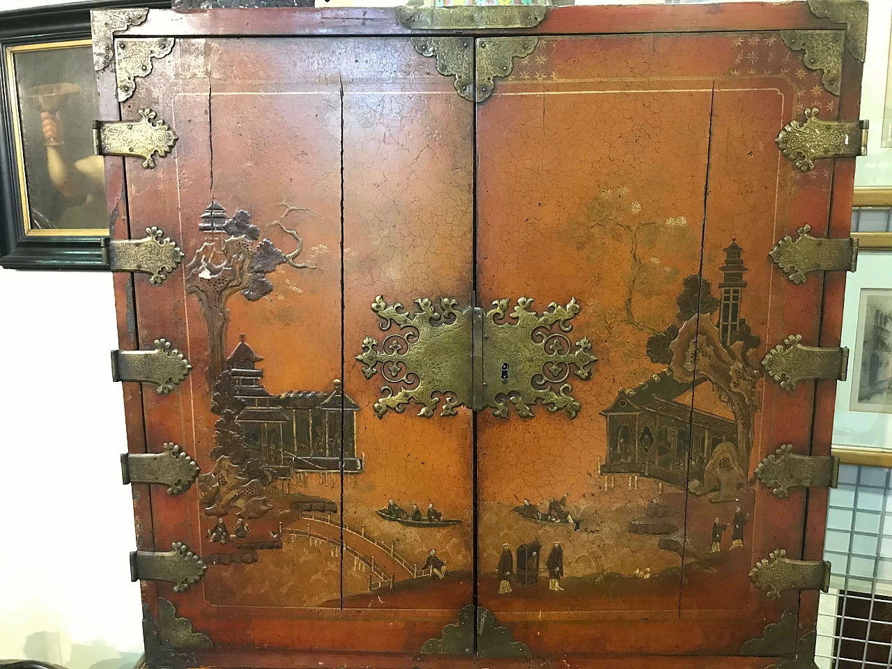 Oriental cabinet with lacquered interior drawers, 19th century 1306495