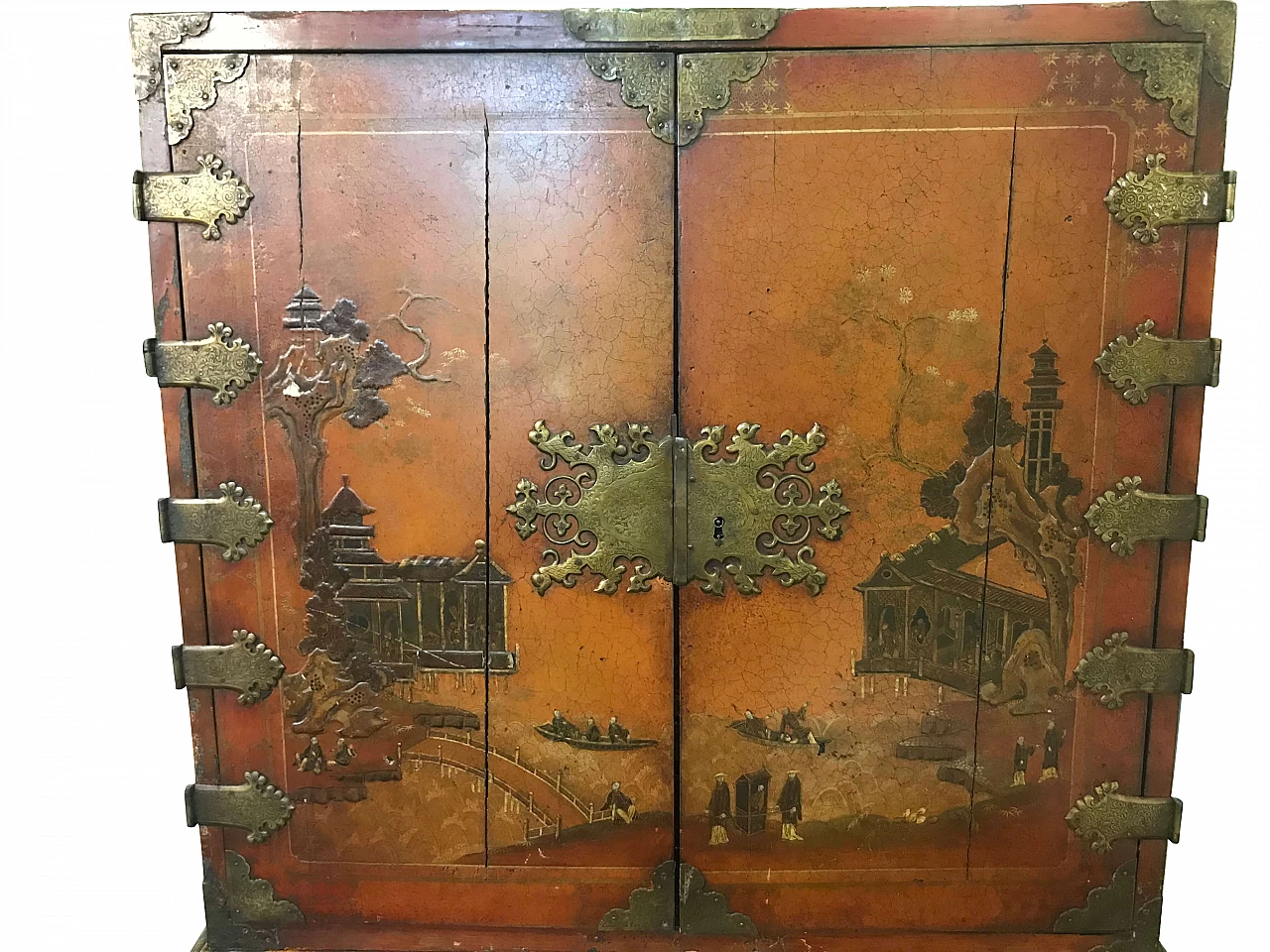 Oriental cabinet with lacquered interior drawers, 19th century 1306561