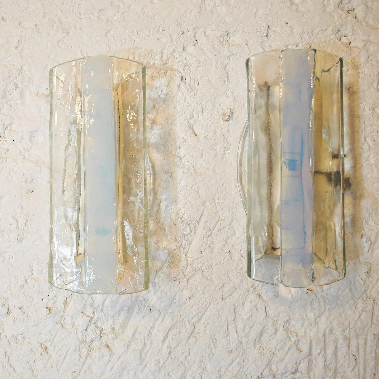 Pair of wall lamps in transparent rough Murano glass by Mazzega, 60s 1311047