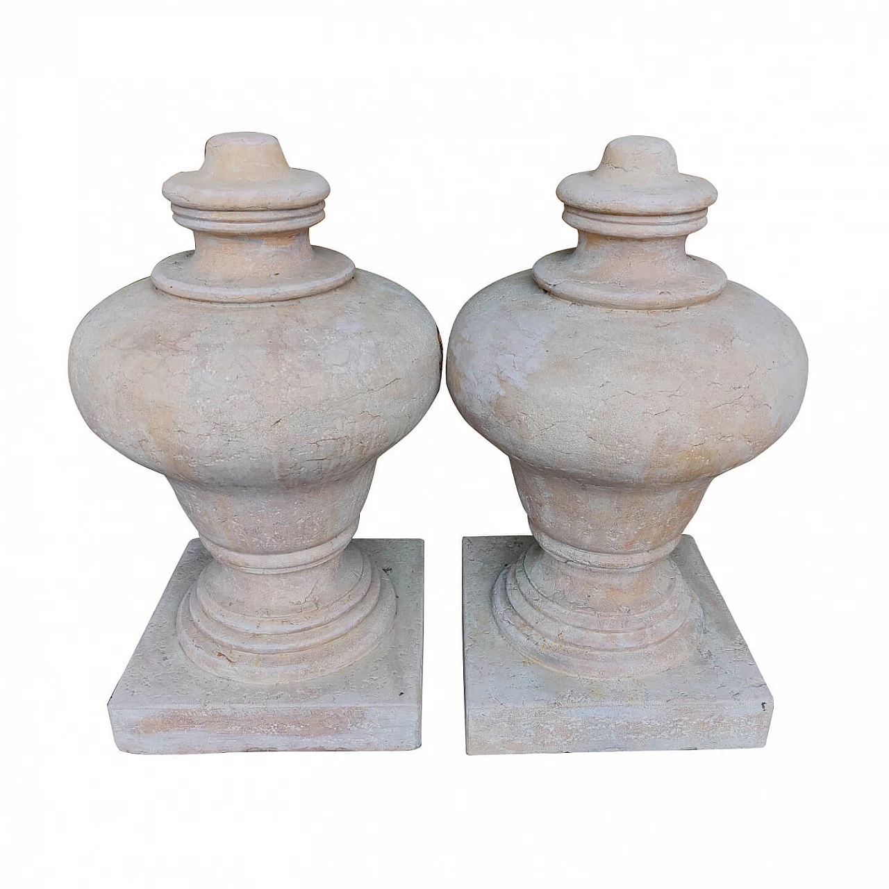 Pair of capitals in red Verona marble, 19th century 1311586