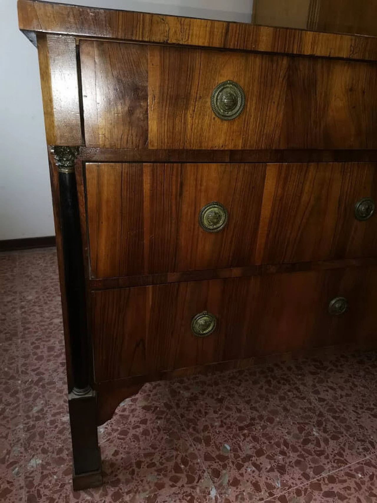 Empire chest of drawers in walnut and metal, 19th century 1322747