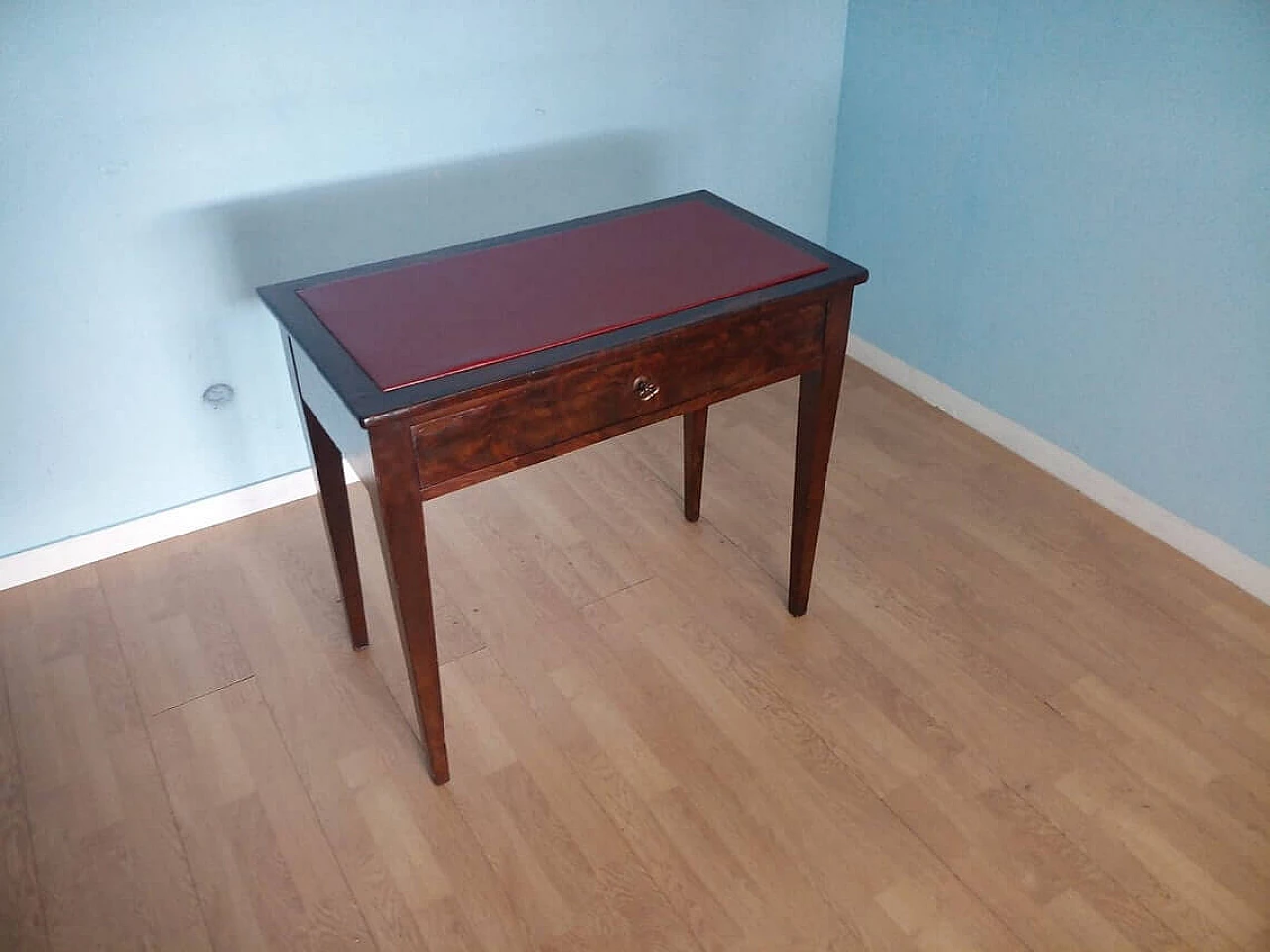 Mahogany coffee table with leather top, 19th century 1323608