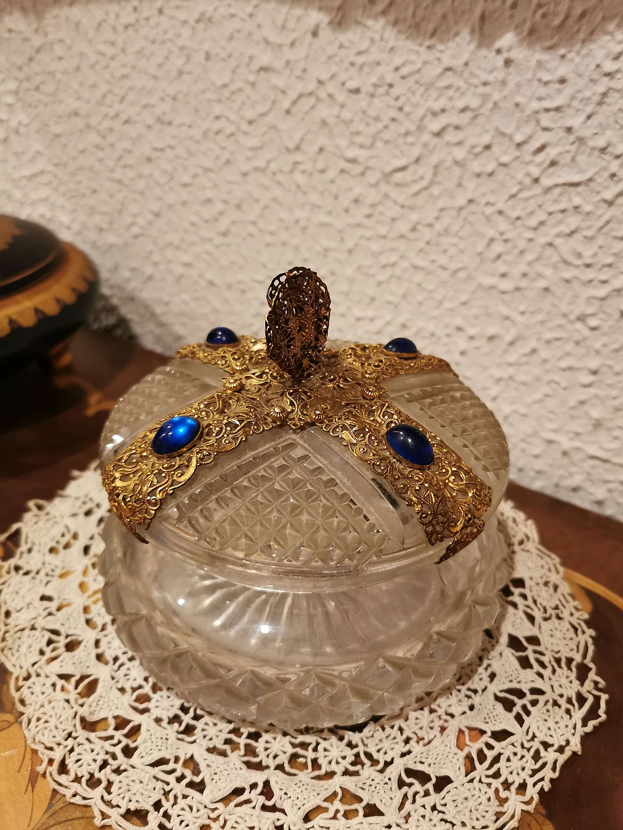 Glass jewellery box with blue stones, early 20th century 1331831