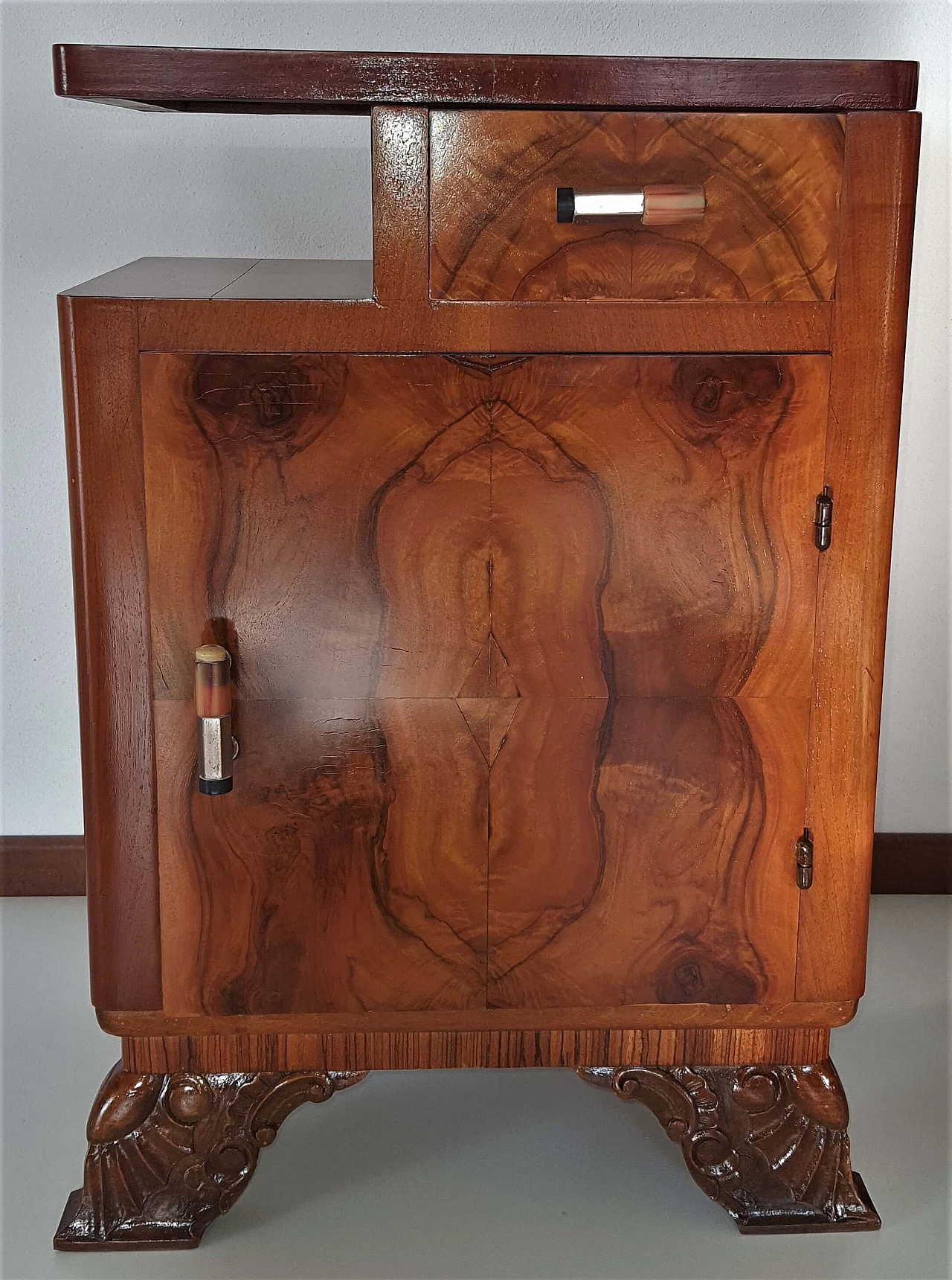 Pair of Art Deco nightstands in zebrano, 1930s 1334763