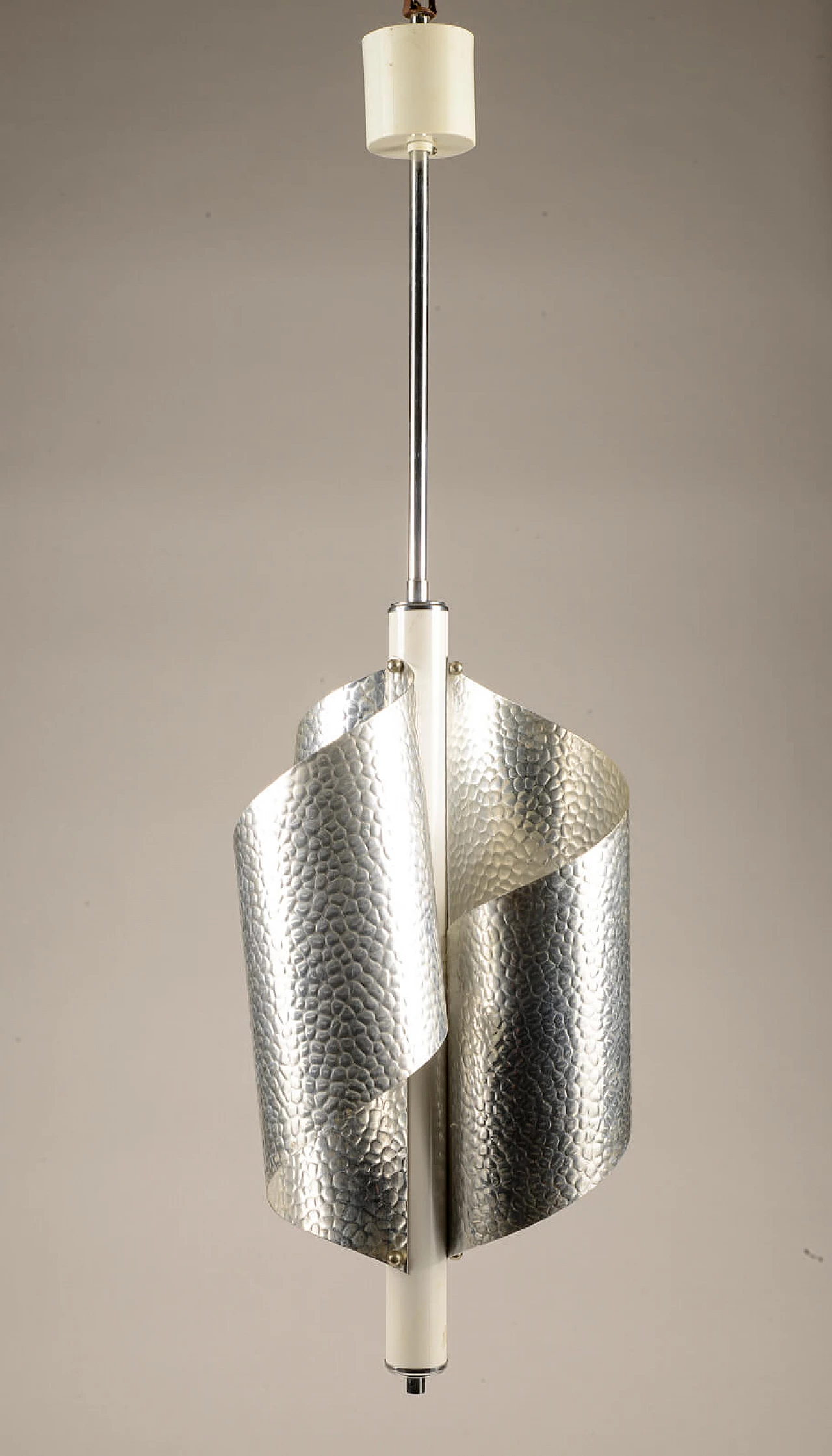 Chandelier in chromed and embossed metal, 70s 1343310