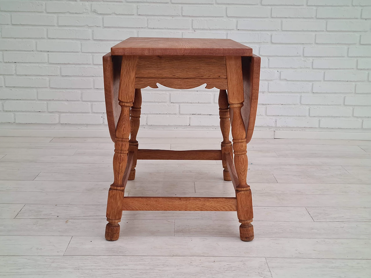 Danish oak coffee table in the style of Henning Kjærnulf, 1960s 1351900