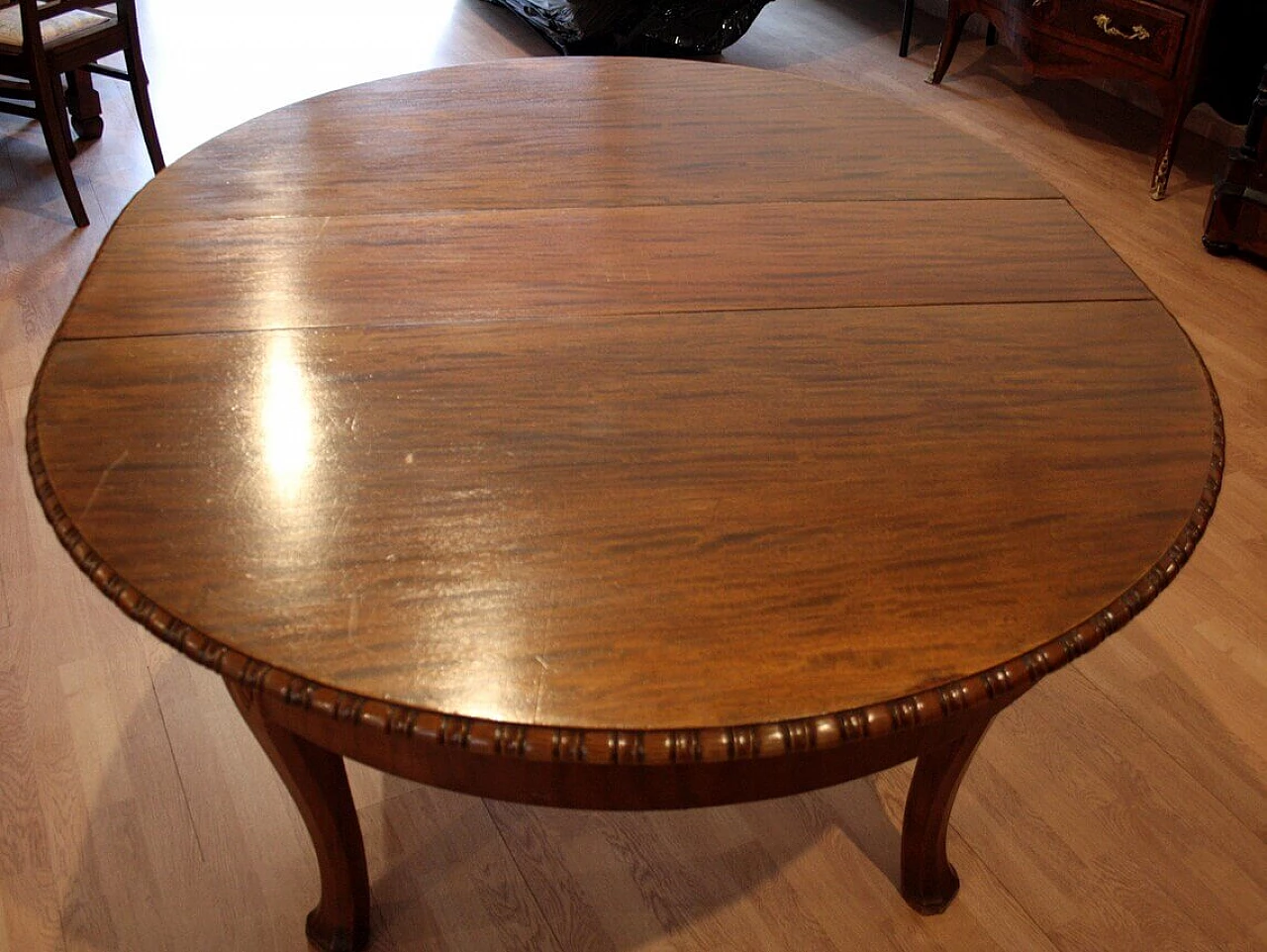 Extendable round table in oak, 20s 1353424