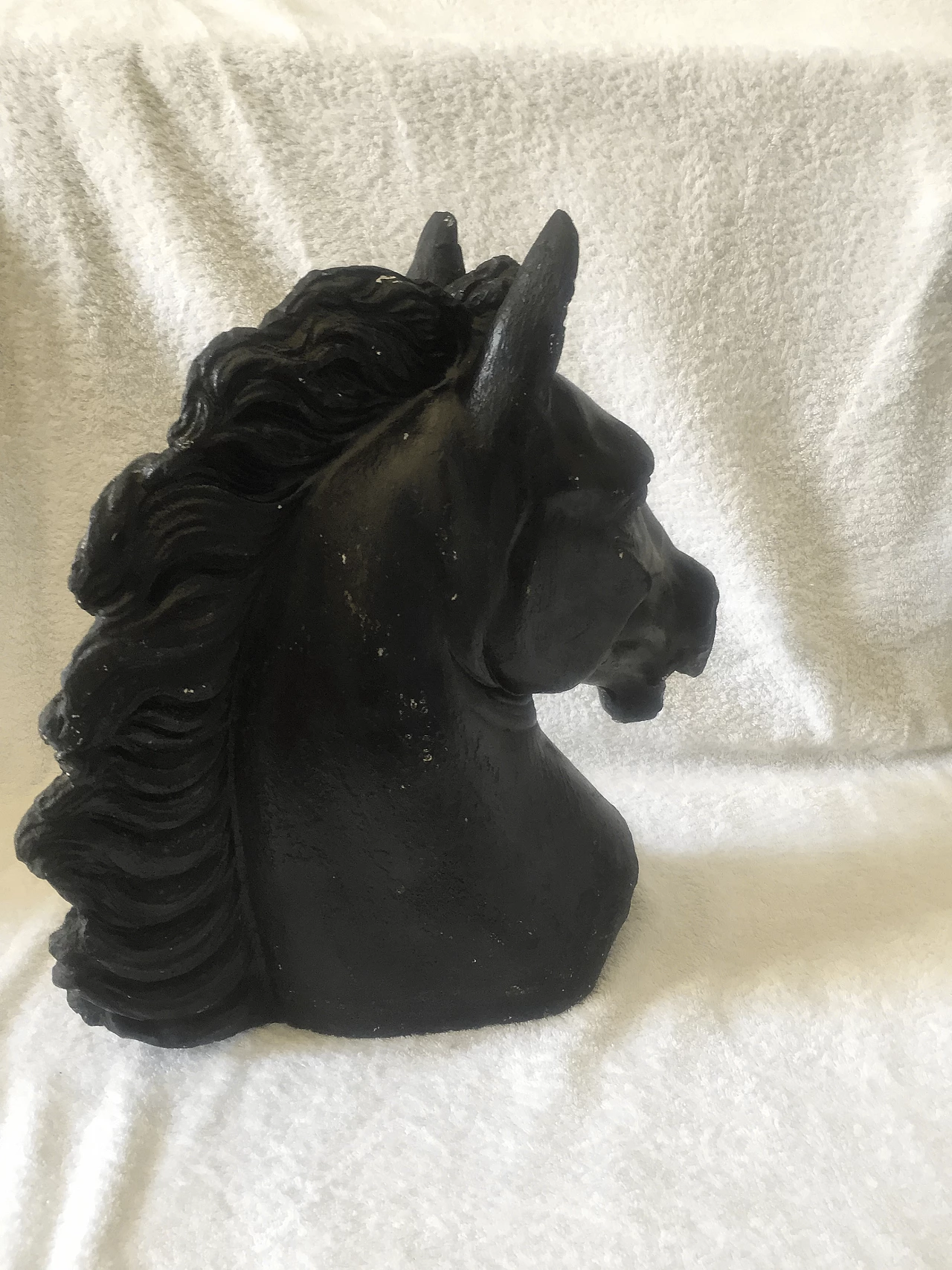 Neoclassical sculpture of horse in plaster, 50s 1357129