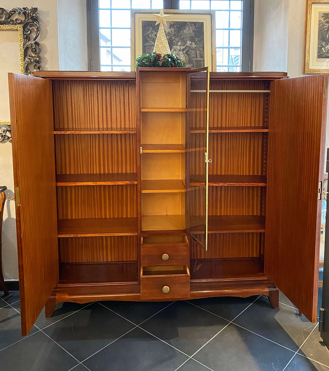 Art Deco French cabinet in rosewood and shagreen, 1950s 1360829