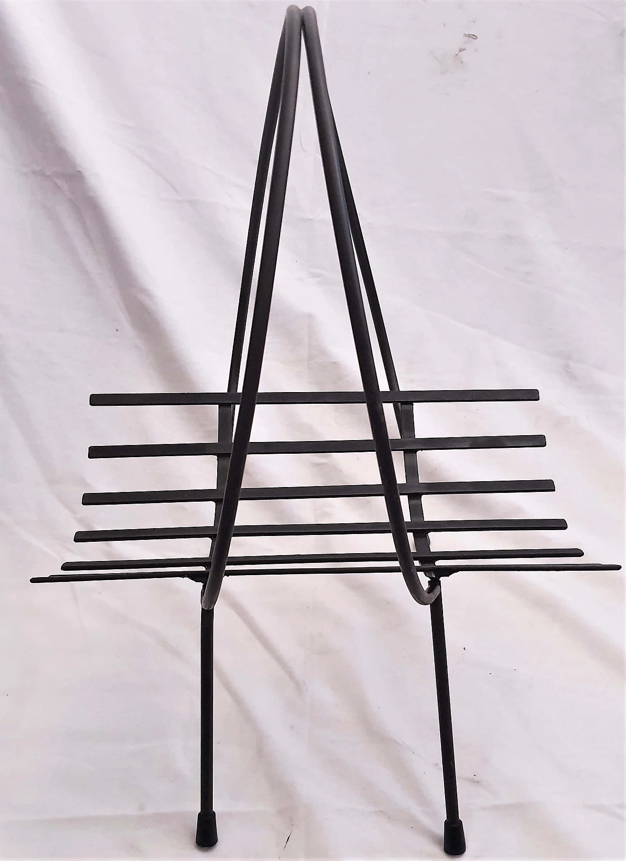 Metal magazine rack, 50s 1370521