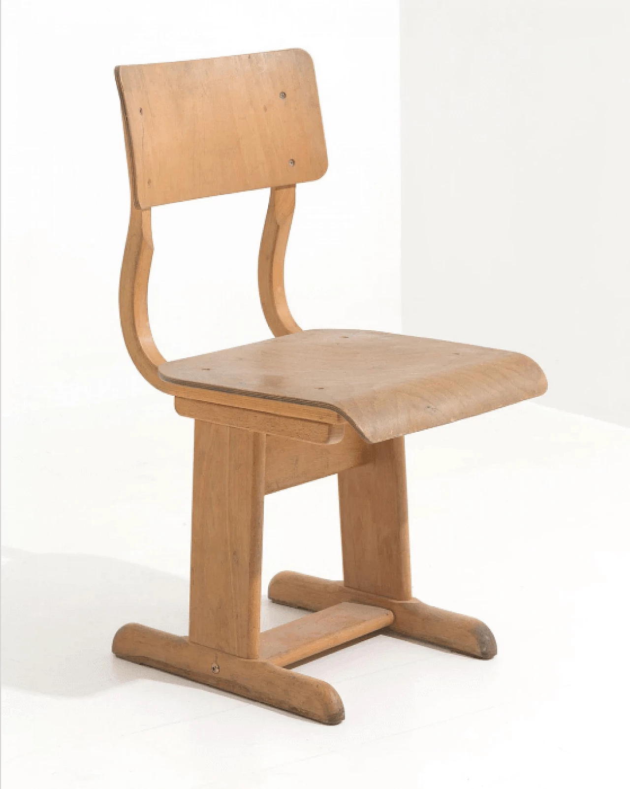 6 wooden school chairs, 1950s 1375573