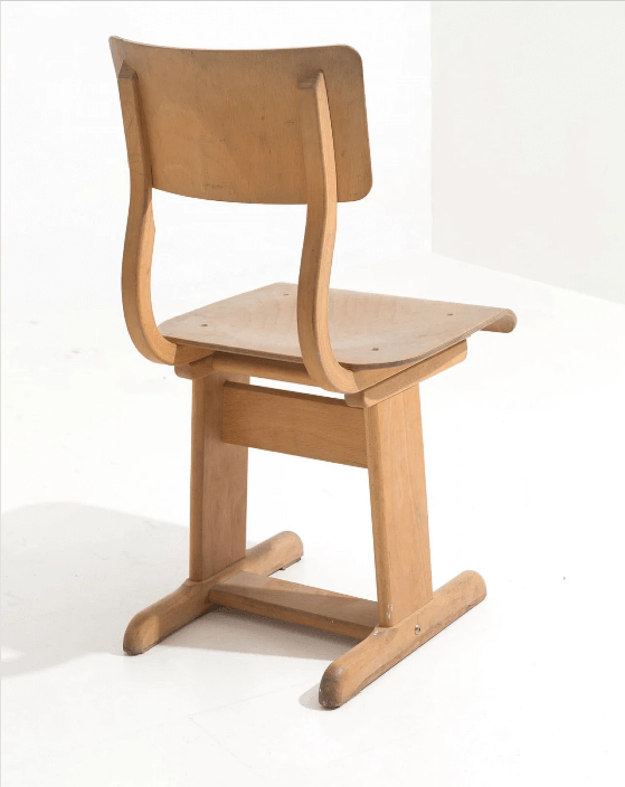 6 wooden school chairs, 1950s 1375574