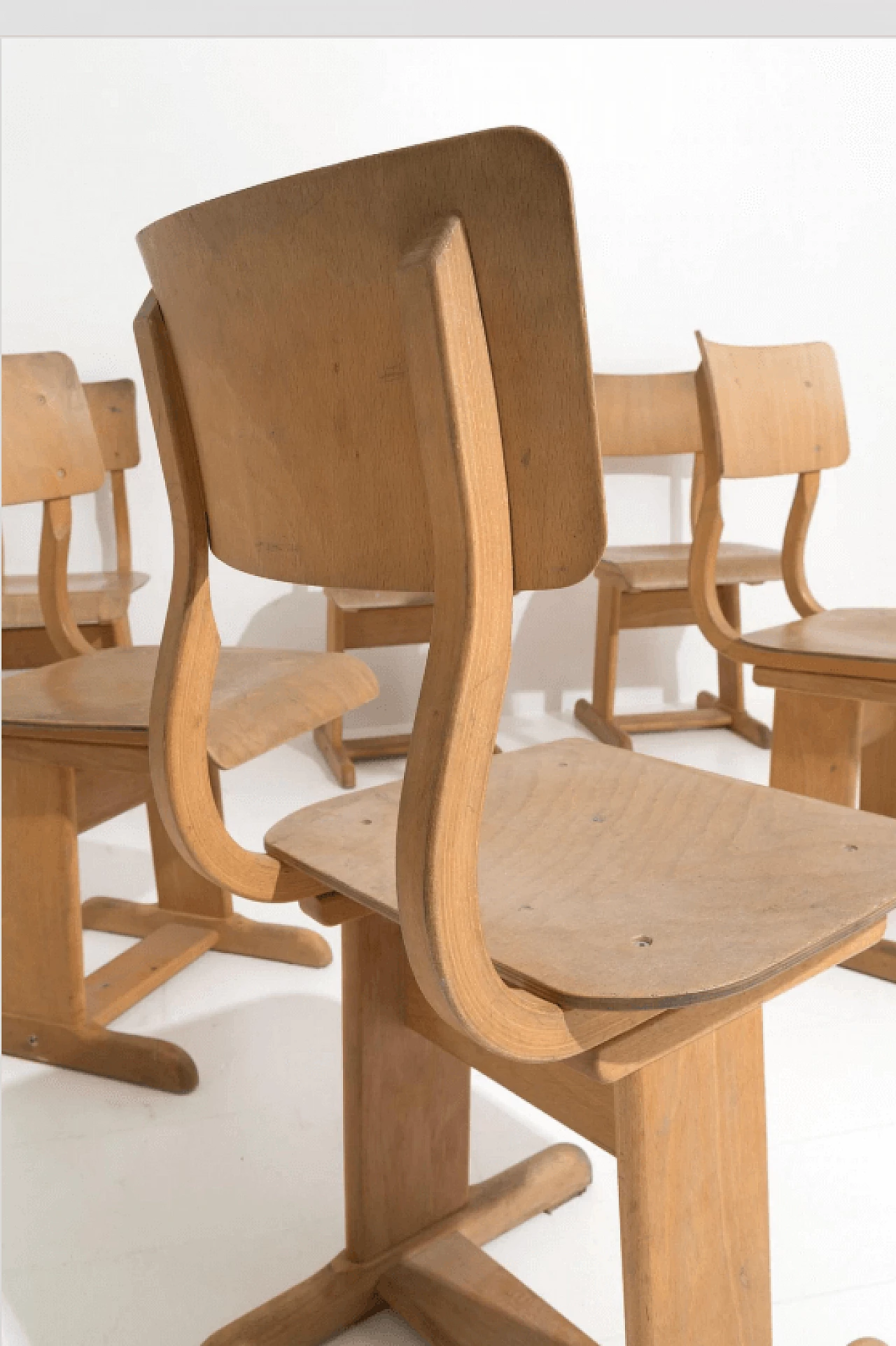 6 wooden school chairs, 1950s 1375575