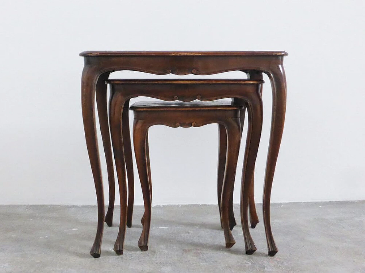 3 coffee tables of different sizes in wood, 1950s 1376491