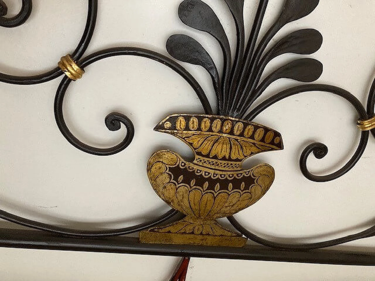 Genoese style wrought iron headboard decorated with gold leaf by Rino Baglini, 1960s 1378478