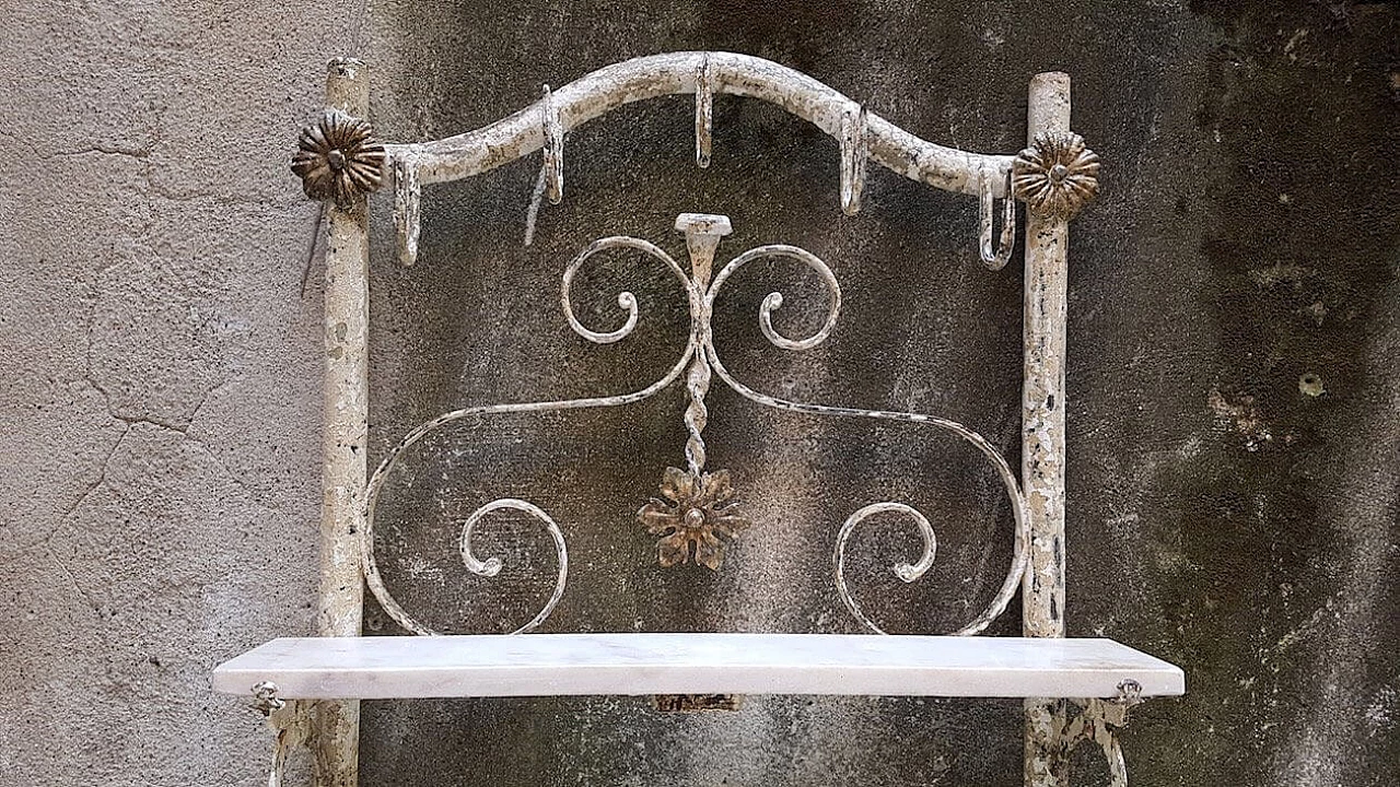 Marble and wrought iron shelf display, 19th century 1387694