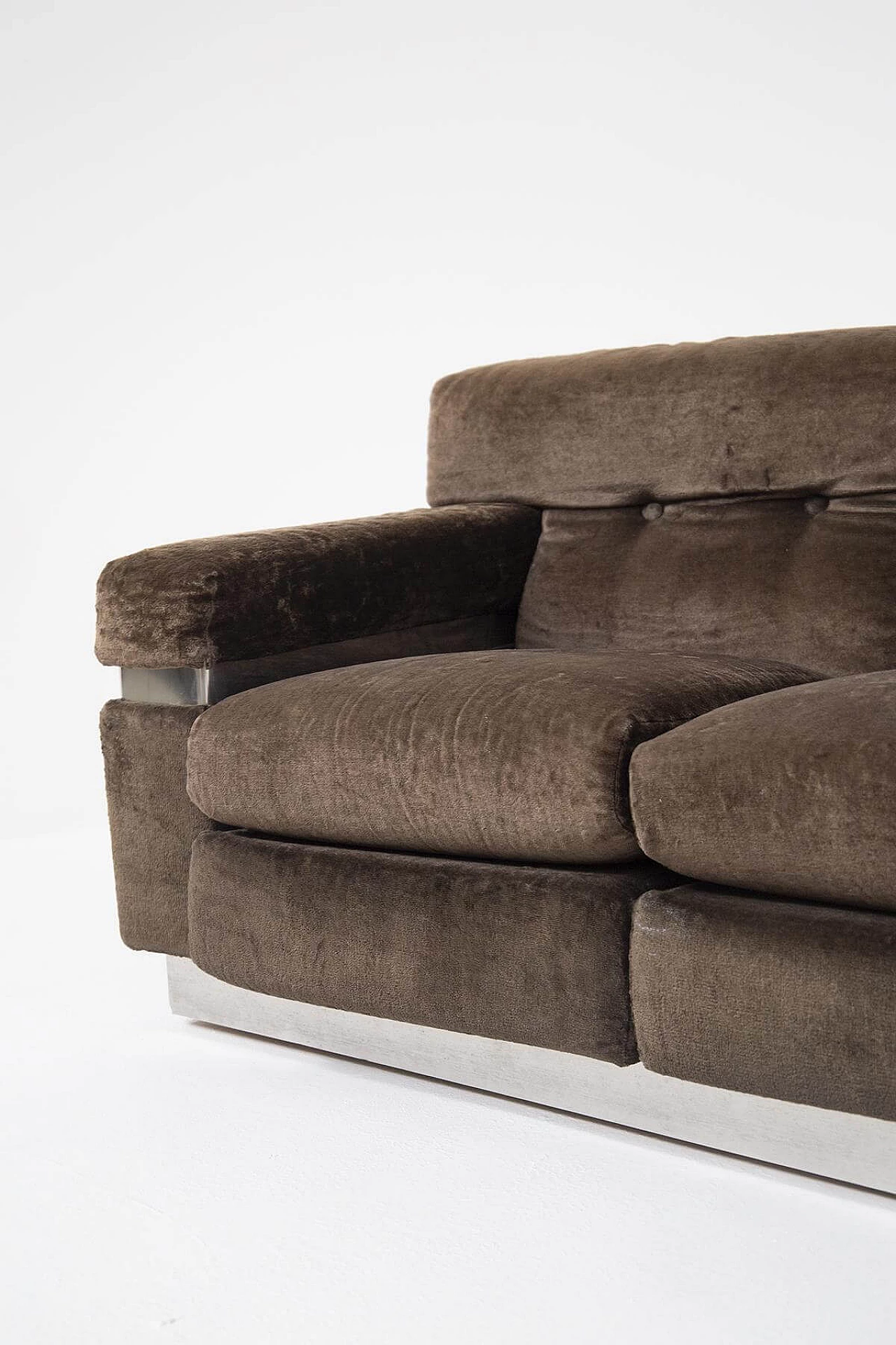 Vittorio Introini's sofa in brown velvet and steel, 1970s 1400352