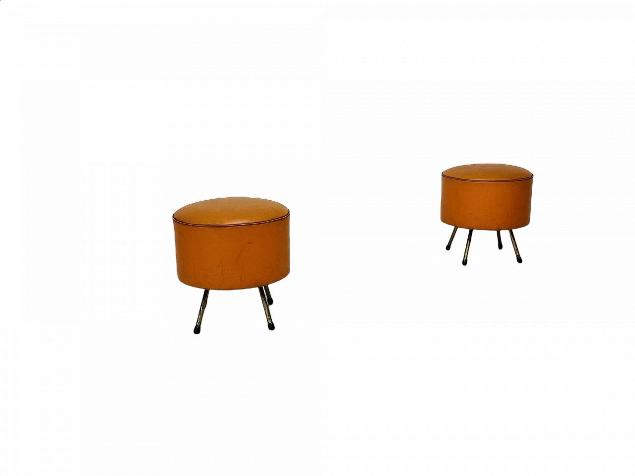 Pair of leather poufs, 70s 1406034