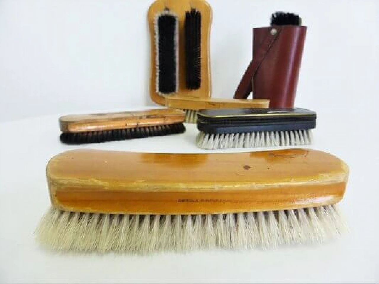 9 Verbania shoe brushes, 1960s 1407203