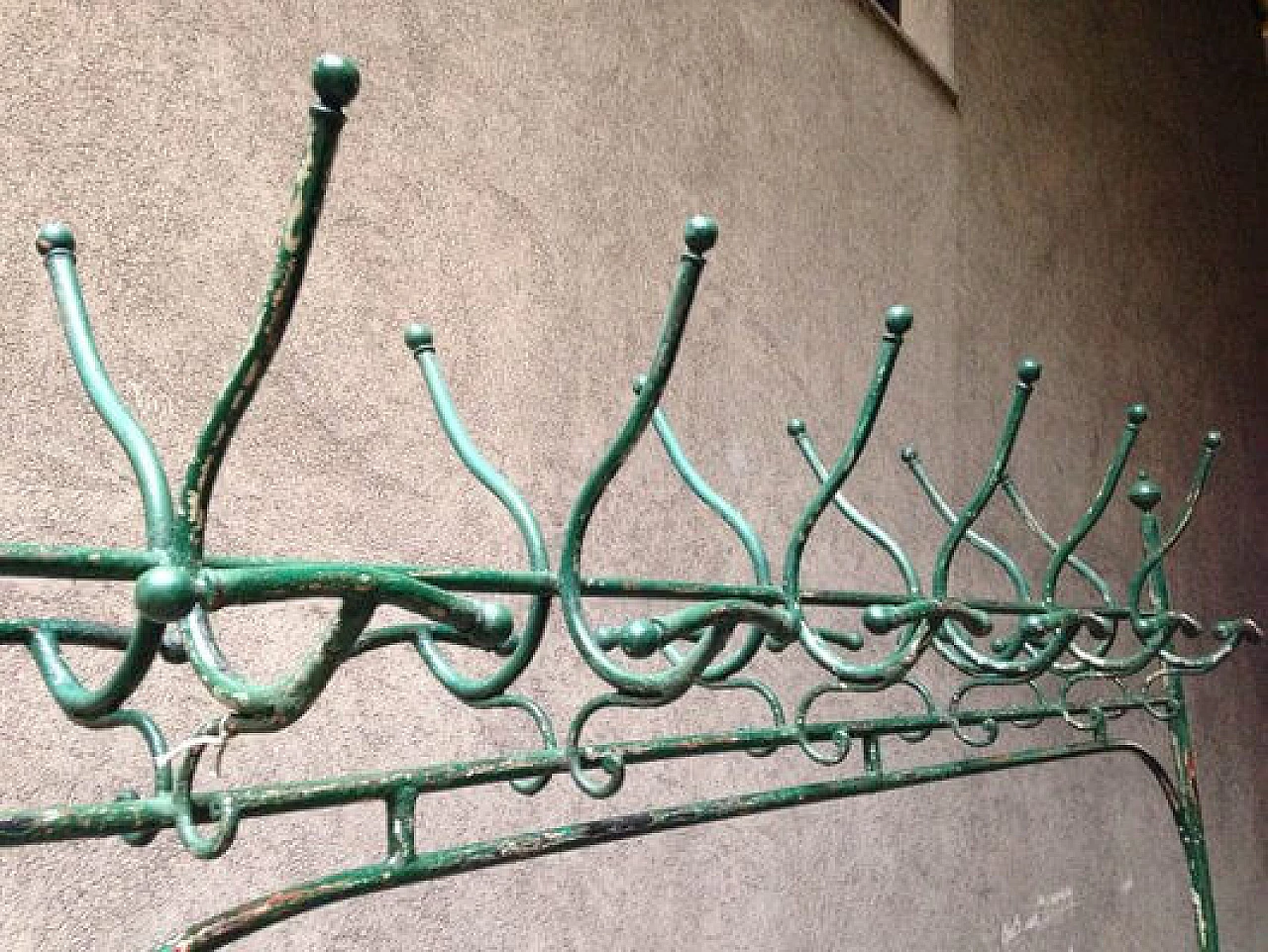 Iron clothes stand with 12 hooks, early 20th century 1407387