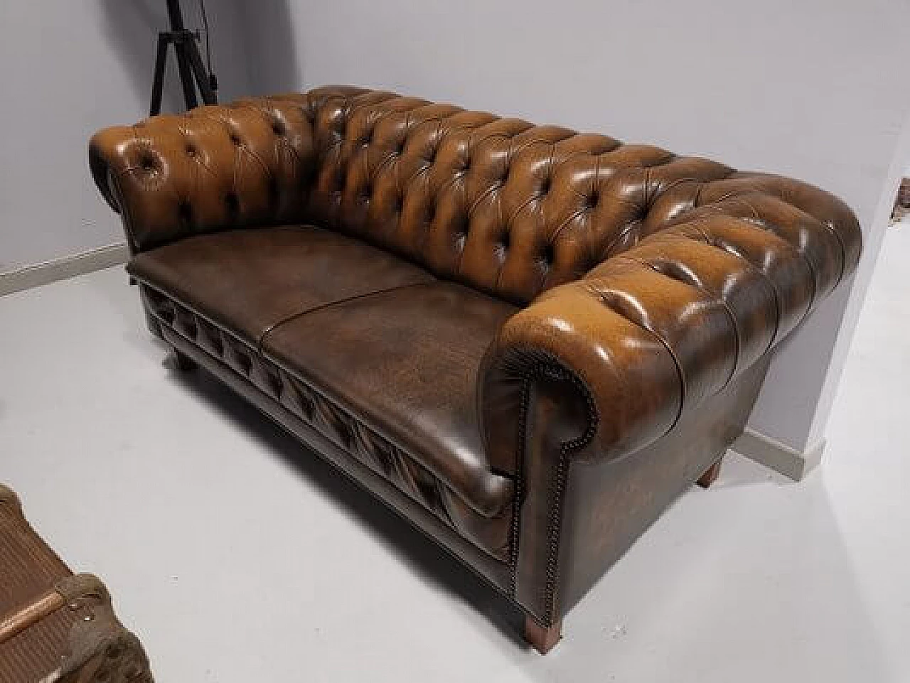 English Chesterfield leather sofa, 1960s 1446393