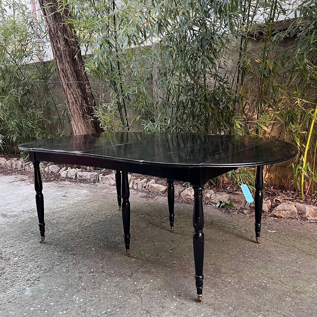 Ebonised mahogany extending table, 19th century 1469165