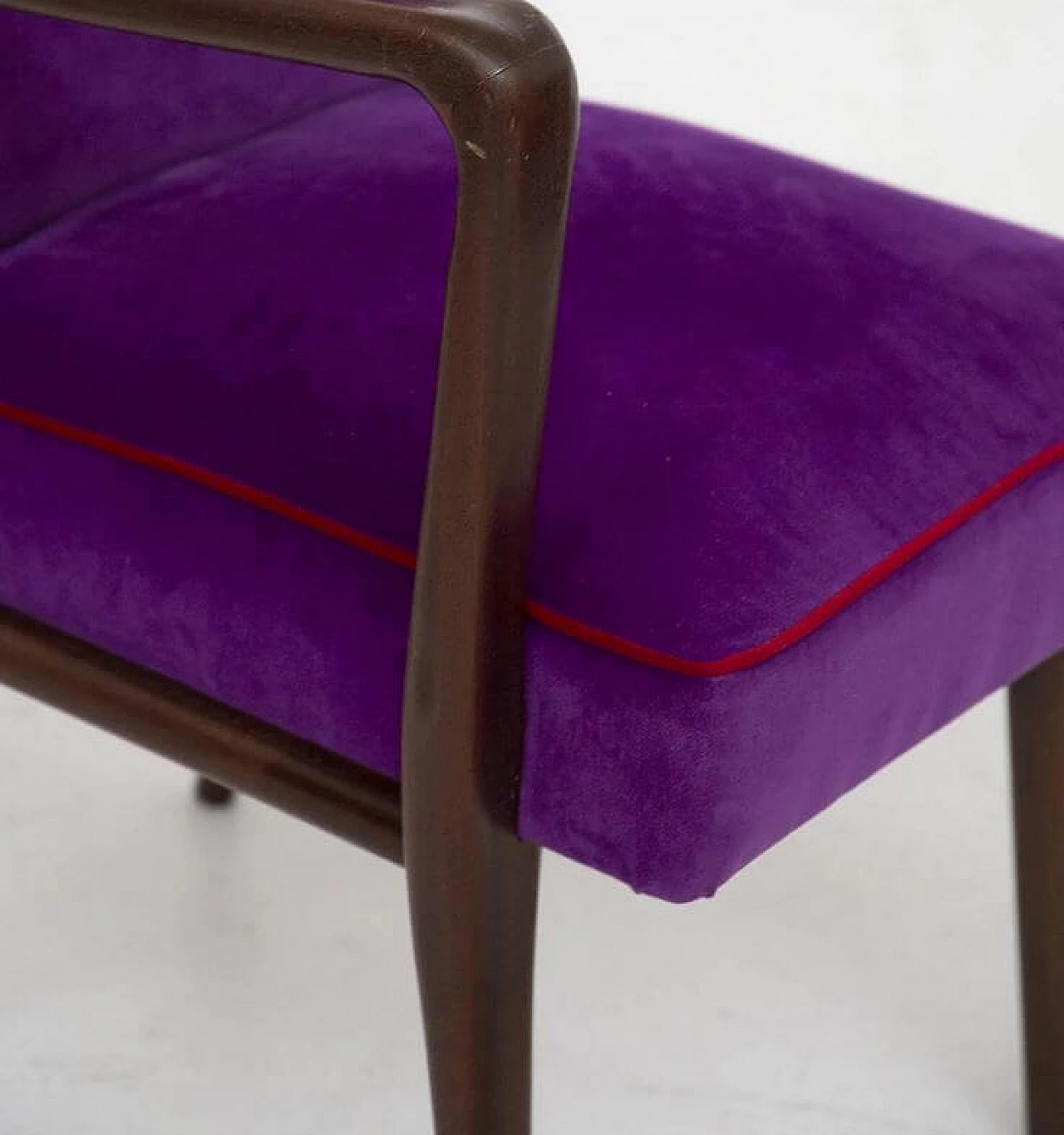 Pair of purple velvet armchairs by Fratelli Consonni, 1950s 1473729