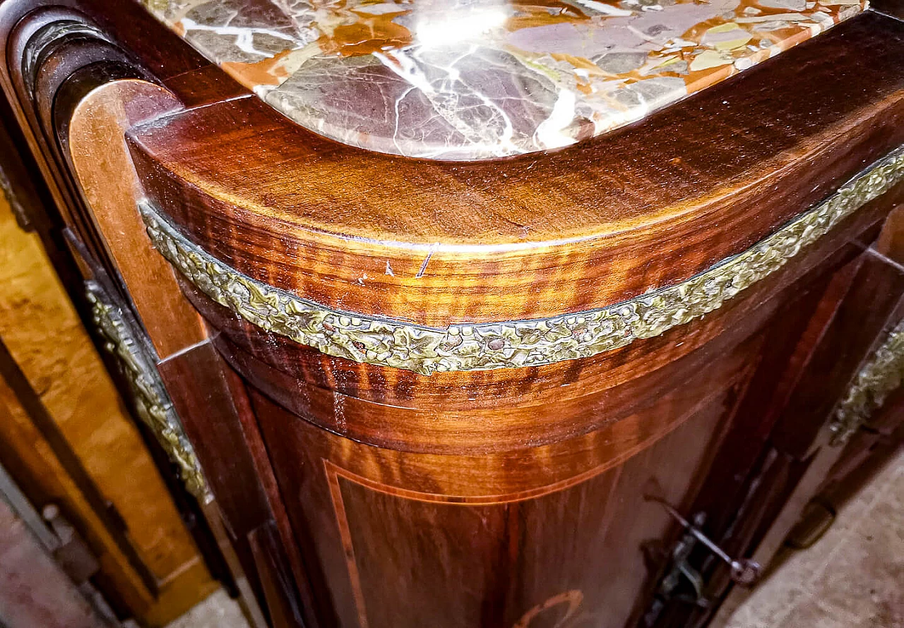 Art Nouveau chest of drawers with mirror in mahogany and brass with pink marble top, 10s 1475822