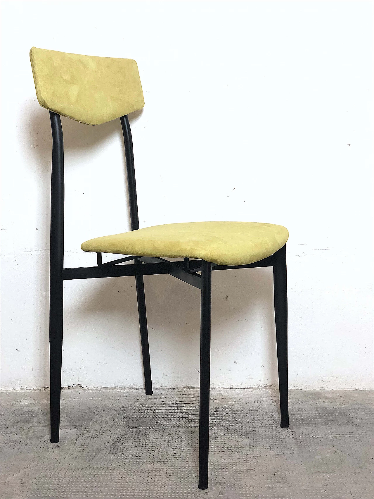 6 Metal and yellow microfibre chairs, 1960s 1479254