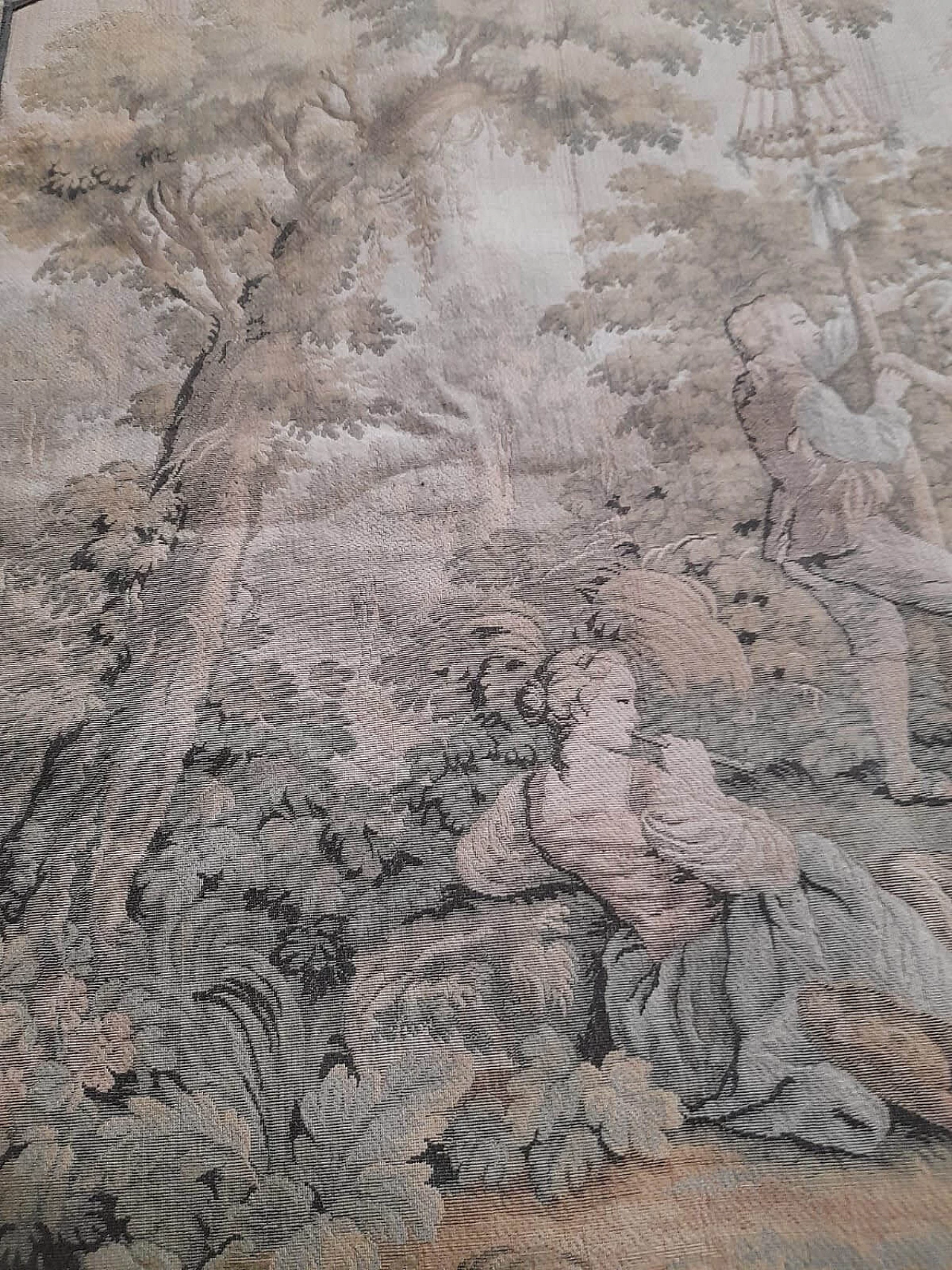 Tre arazzi con scene galanti e decori floreali, '800 1480789