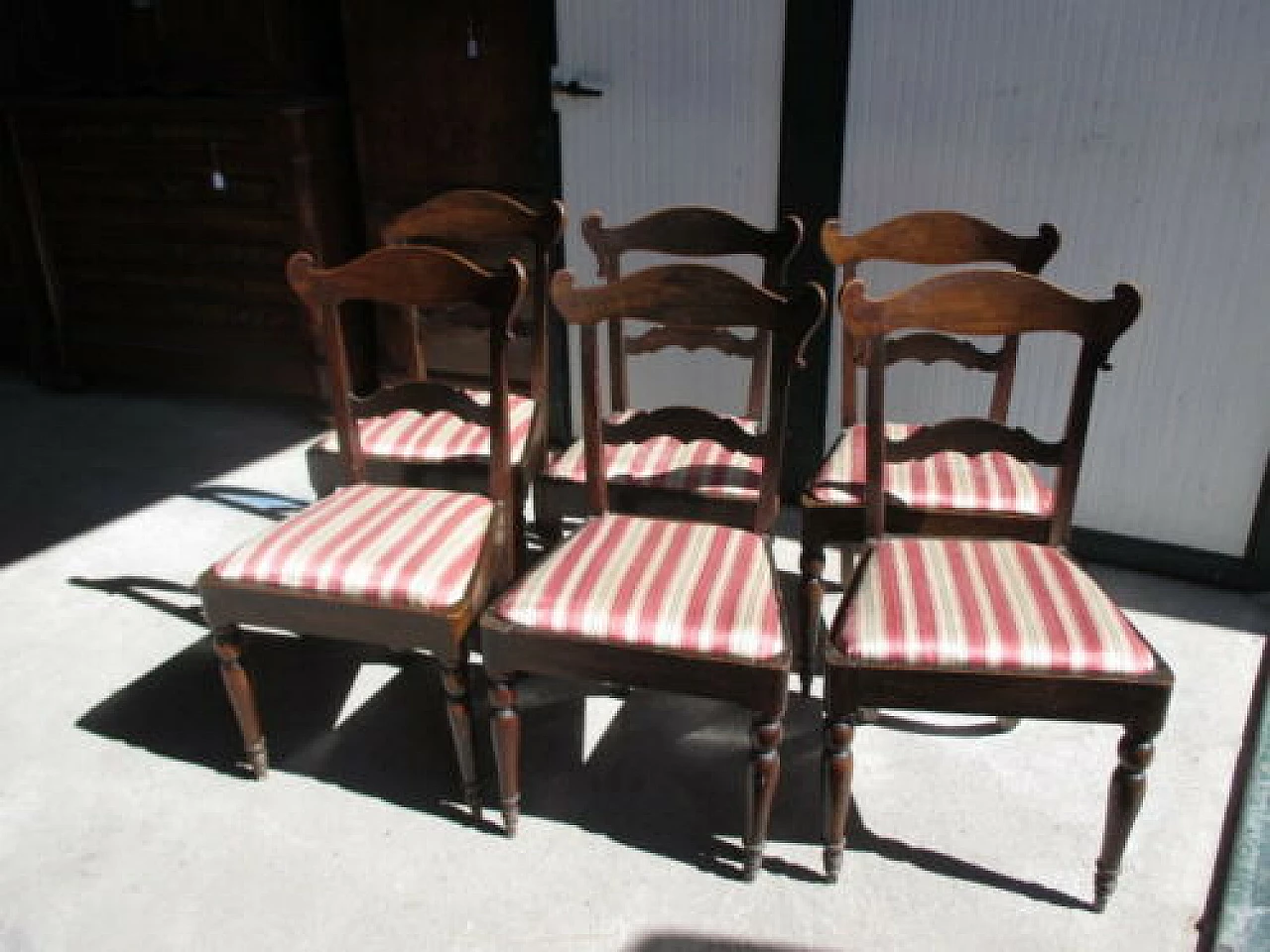 6 Charles X chairs in walnut and sycamore, mid 19th century 3