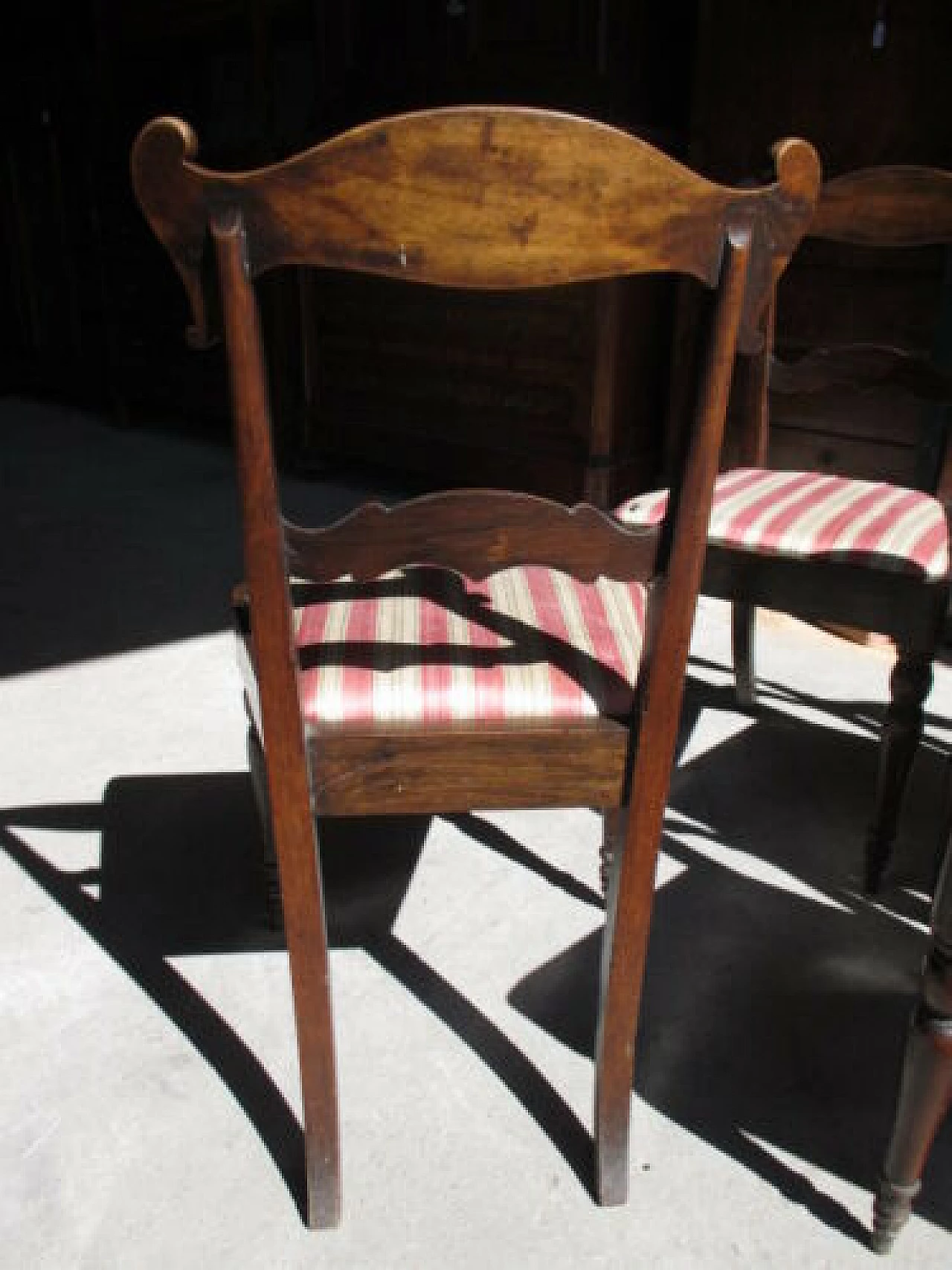 6 Charles X chairs in walnut and sycamore, mid 19th century 8