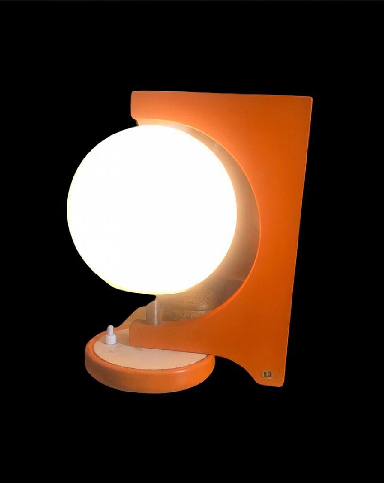 Table lamp in lacquered wood with orange shades, 1960s 2