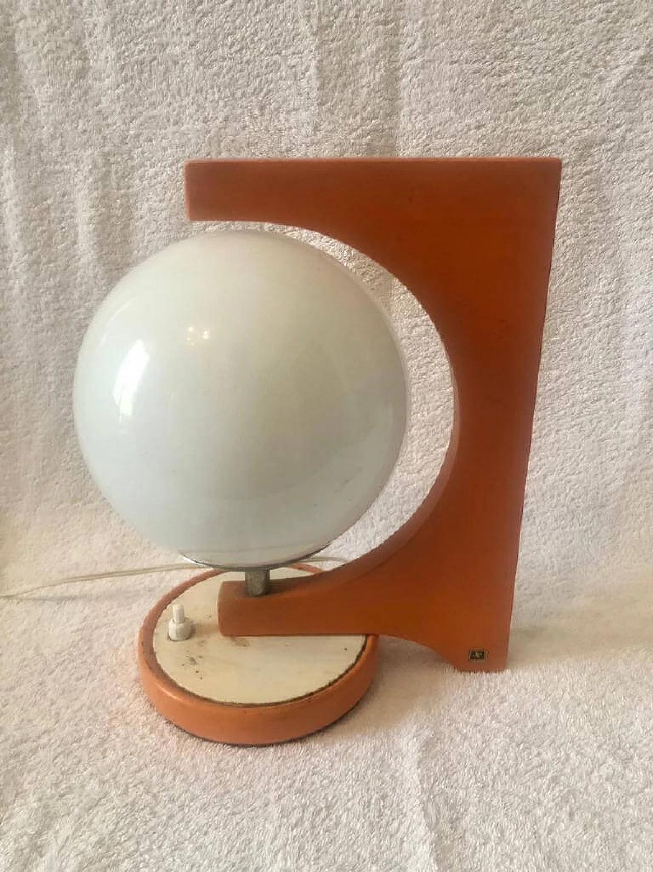 Table lamp in lacquered wood with orange shades, 1960s 9