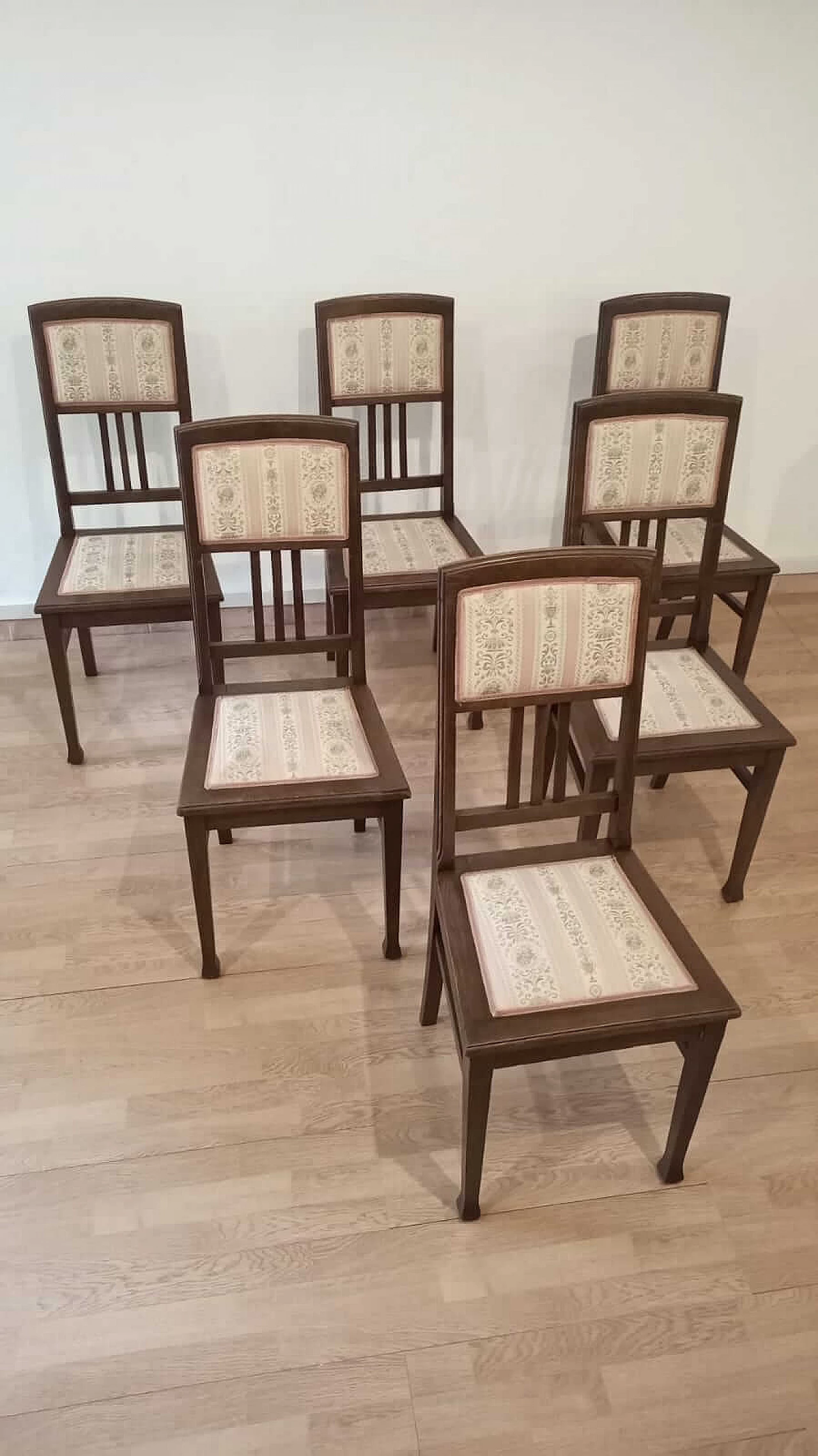 6 Fabric and oak chairs, 1920s 1355463