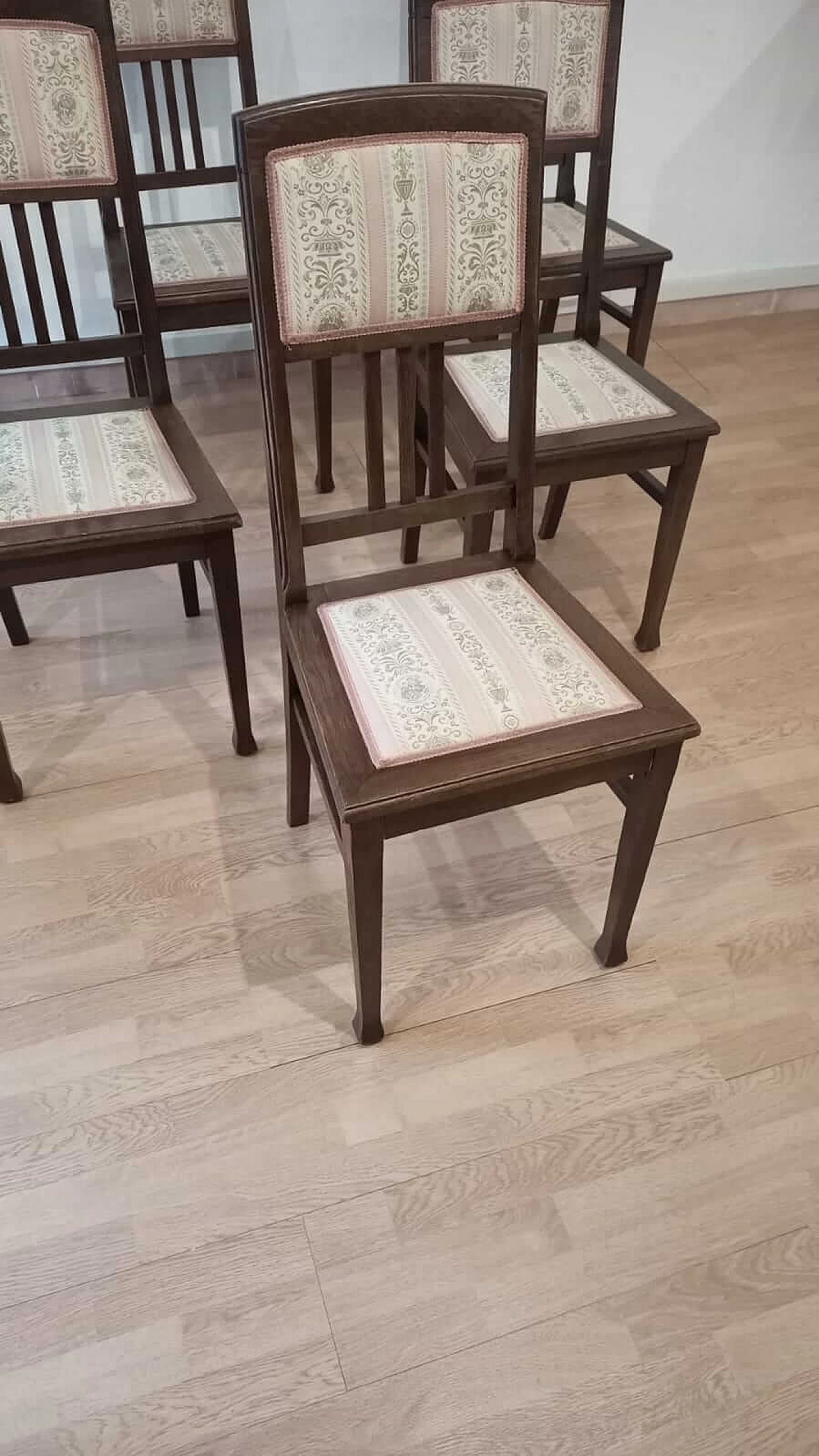 6 Fabric and oak chairs, 1920s 1355468