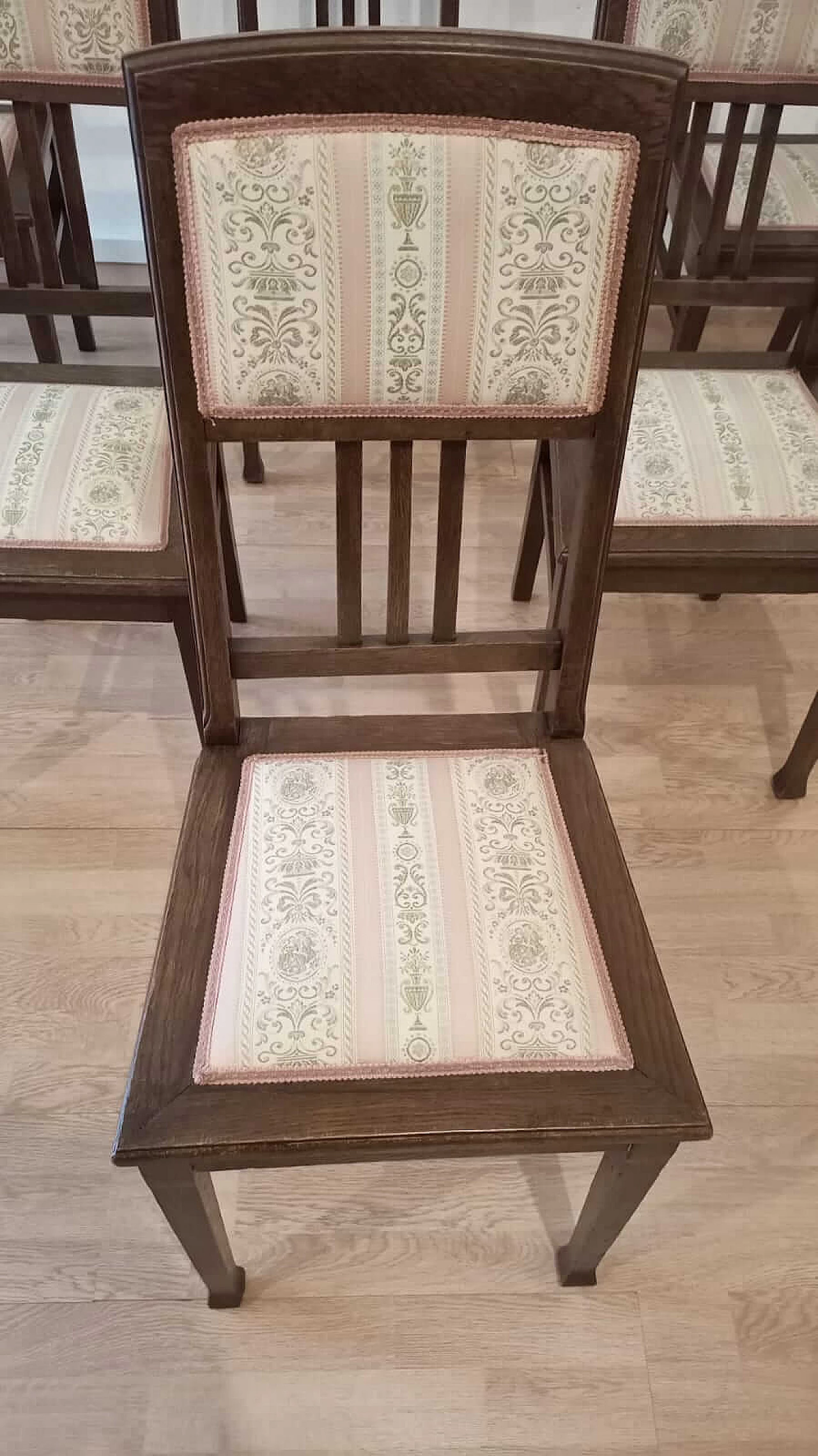 6 Fabric and oak chairs, 1920s 1355472