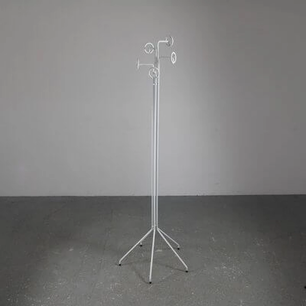 White lacquered metal coat rack, 1970s 1