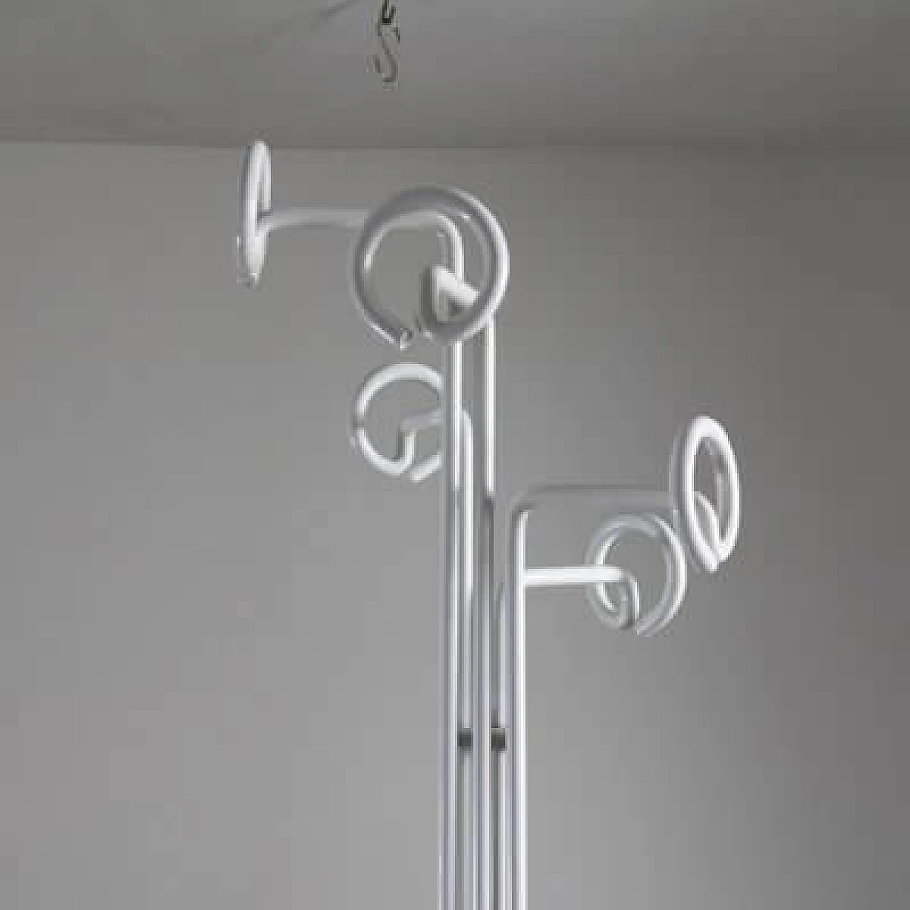 White lacquered metal coat rack, 1970s 3