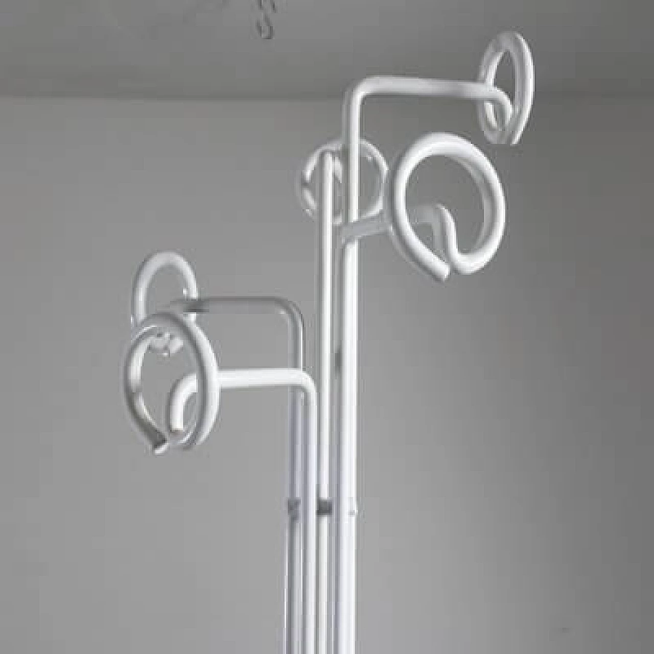 White lacquered metal coat rack, 1970s 4