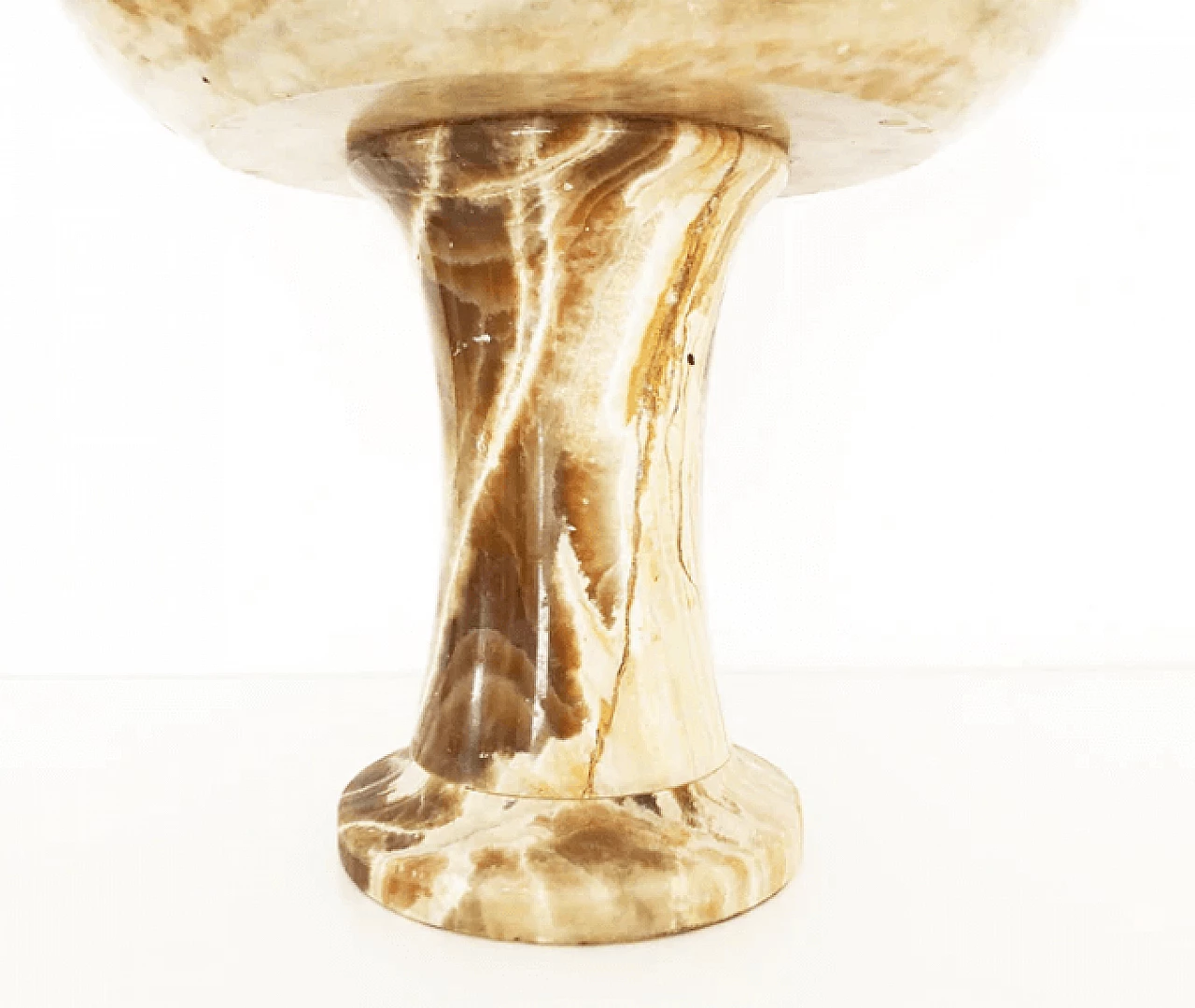 Onyx holy water font, beige with white veins beginning of 20th century 2