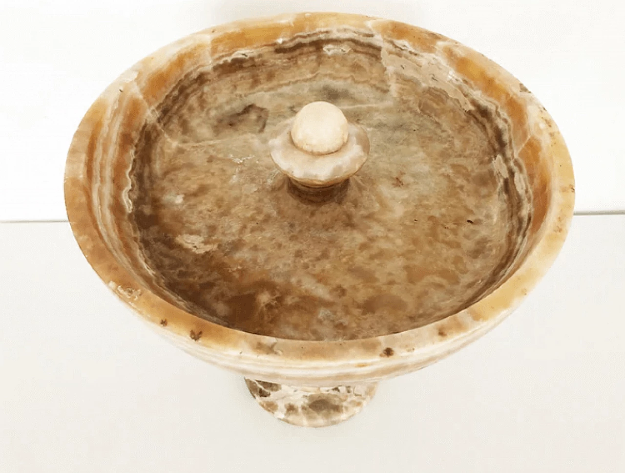 Onyx holy water font, beige with white veins beginning of 20th century 4