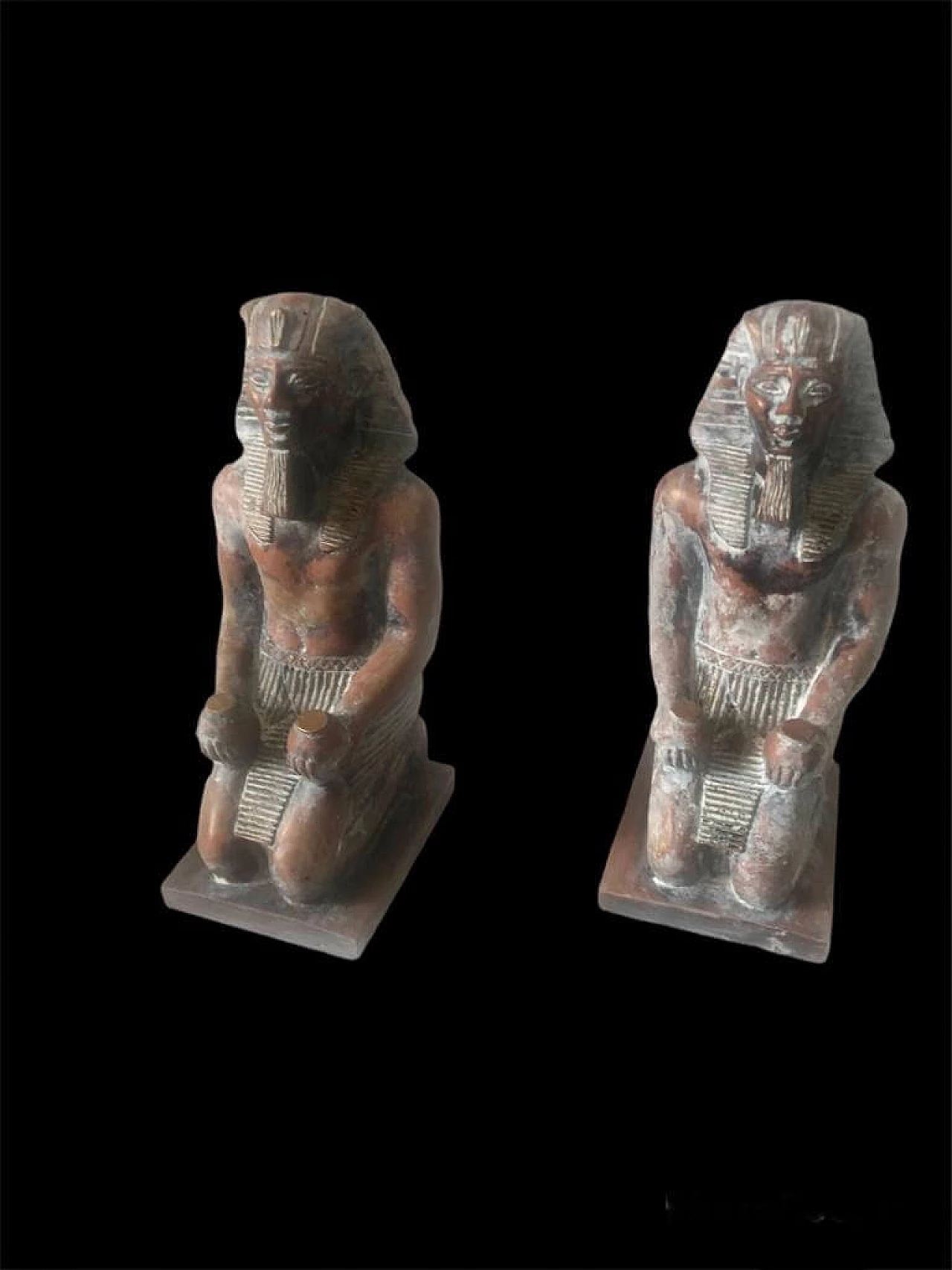 Pair of hand-carved Art Deco' sculptures of Egyptian Pharaohs in wood, 40s 7