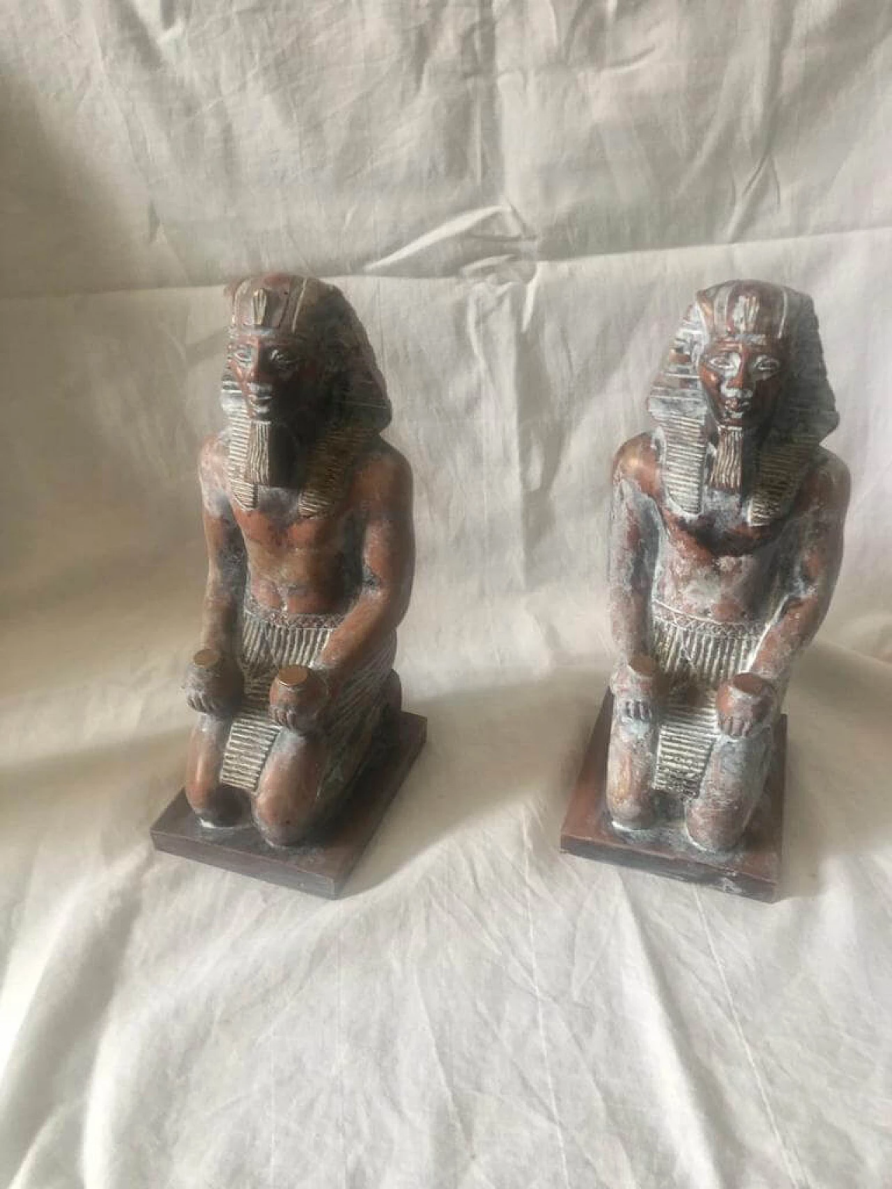 Pair of hand-carved Art Deco' sculptures of Egyptian Pharaohs in wood, 40s 12