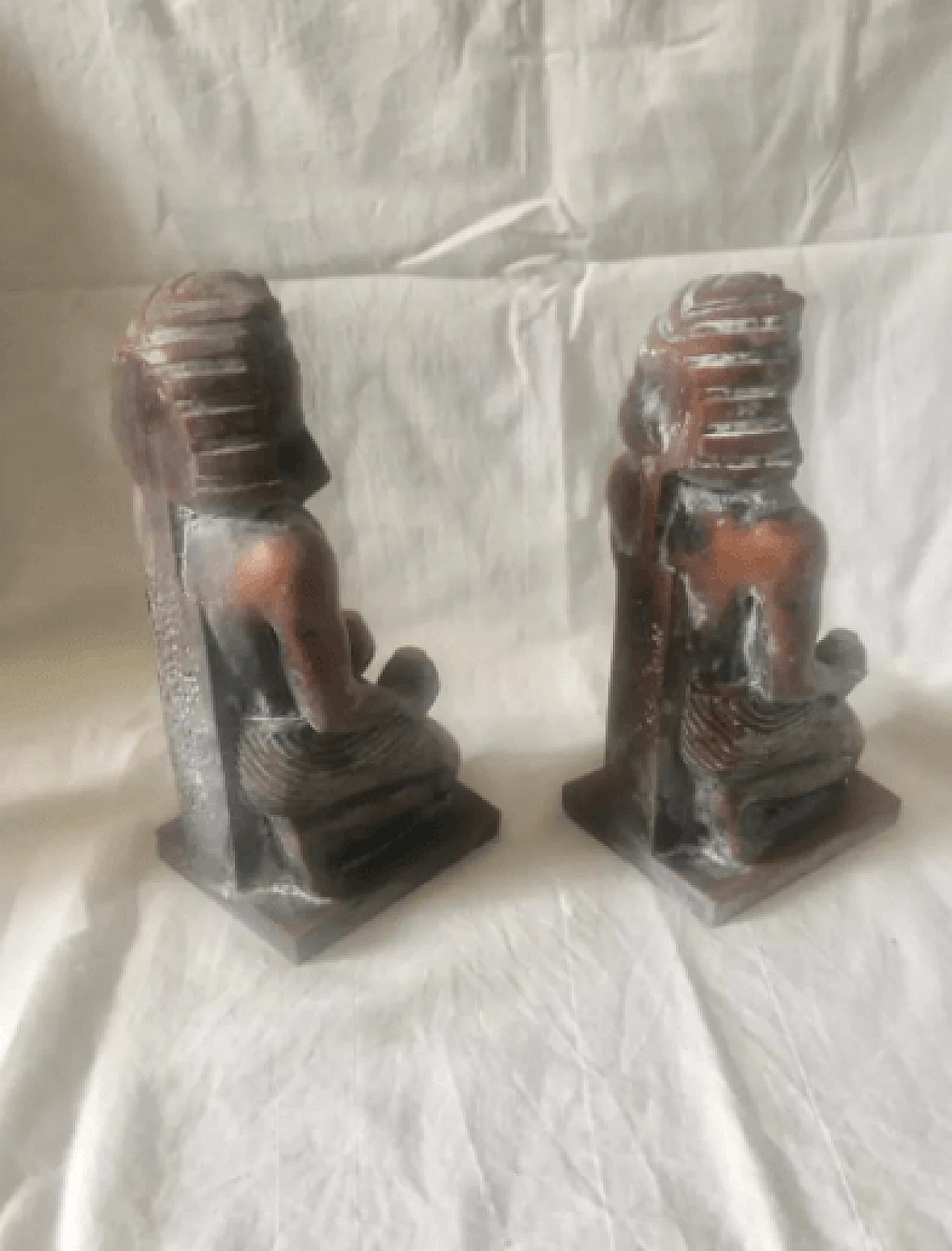 Pair of hand-carved Art Deco' sculptures of Egyptian Pharaohs in wood, 40s 18