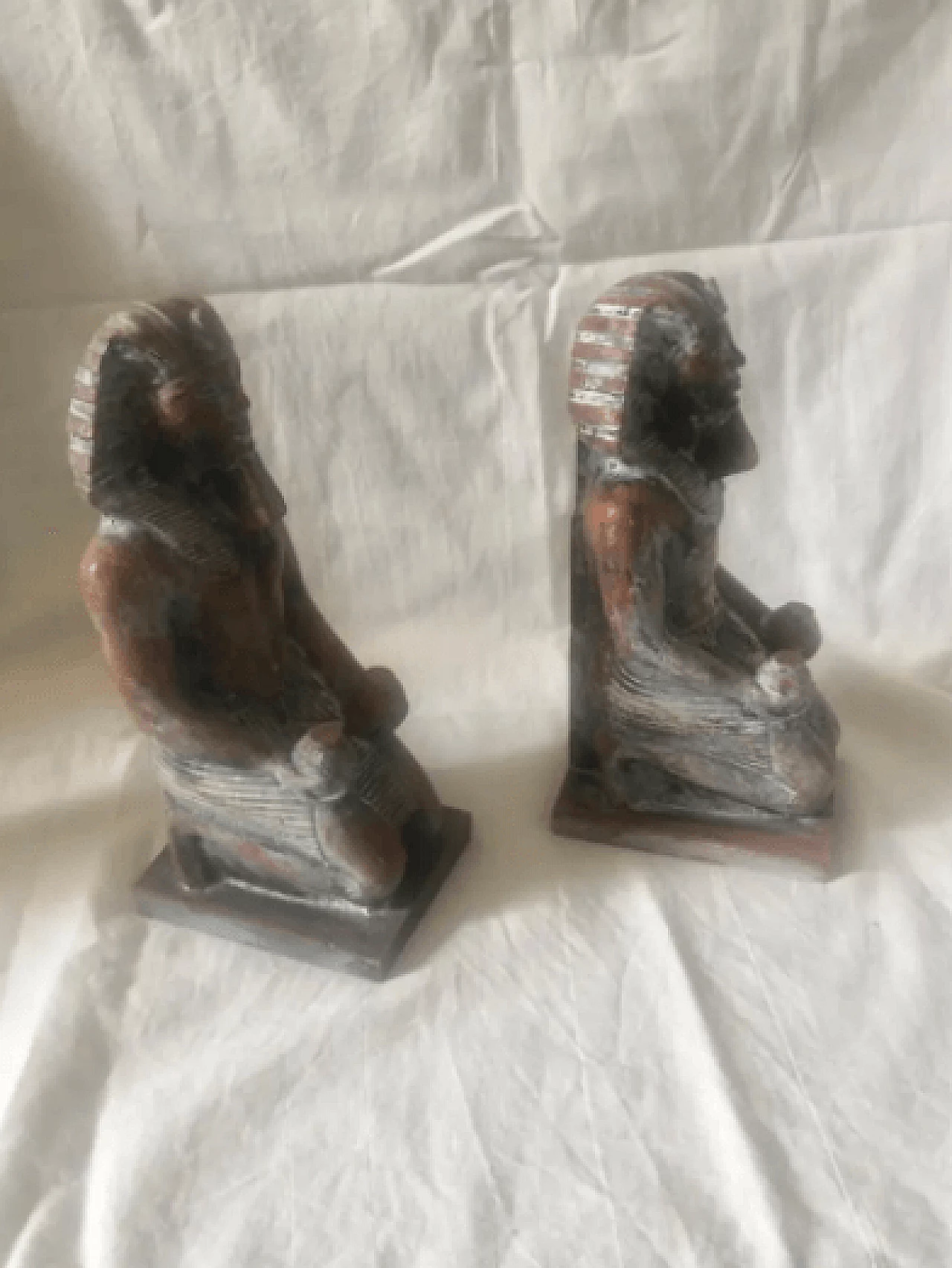 Pair of hand-carved Art Deco' sculptures of Egyptian Pharaohs in wood, 40s 19